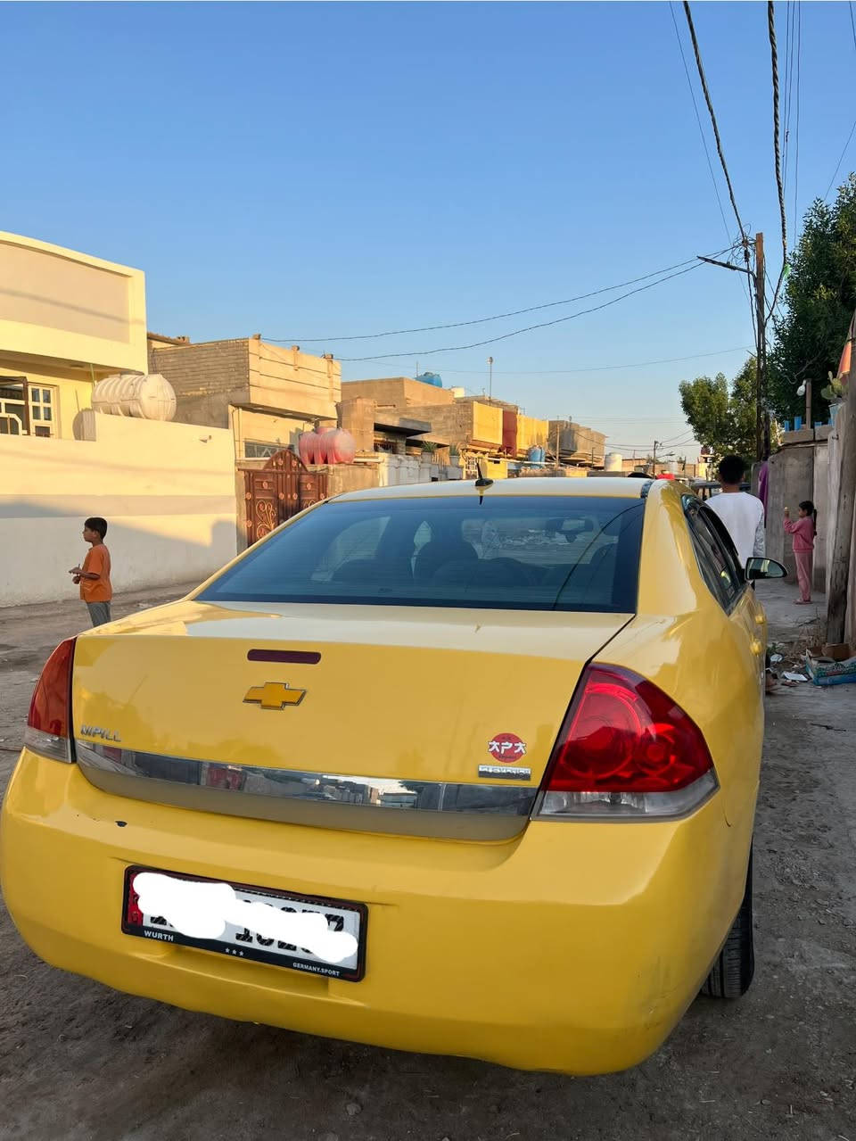 السلام عليكم شوفرليت امبالا 2010 السياره جاهزه عله آخر حبايه مكينه كير حداديه تبريد تدفئه كله بشرط سياره حادثها يم قبق البانزين فقط الباقي كلين سياره بلاديه داخل ابيضّ ويل 18 ويا تخم تاير صالي 10 أيام من شادهن سياره عليها ادامه كامله رقم نينوى دولي السعر 72 وبيها مجال أو مراوس بخصوصي 
مكاني واسط صويره ***********
