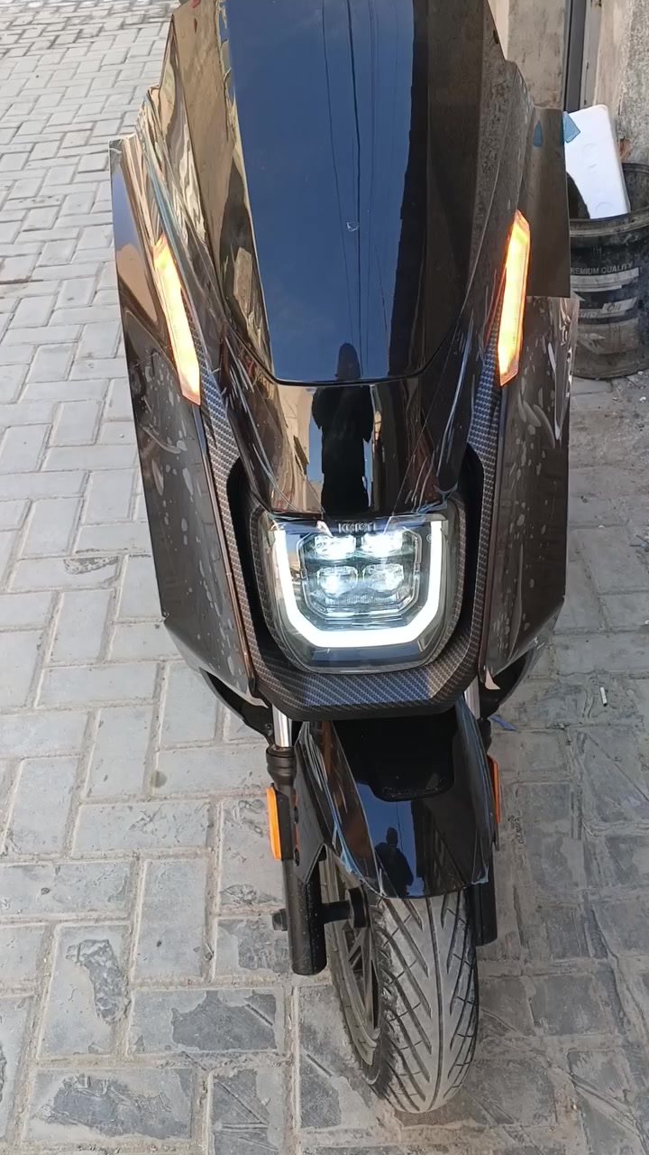 دراجة شحن كيرين الغنية عن التعريف
دراجه جديده استخدام شهرين فقط
نظام بارك
نظام بك رجوع الى الخلف 
نظام مثبت سرعه 
منفذ شحن
6 بطاريات 
ملف 2000
سرعتين ثابته 
سرعه تمشي 65 حقيقي
اضاءه لد امامي خلفي
رايده 800 وبيه مجال بسيط
مكاني بغداد نهاية حي اور سبع قصور


**إذا كنت صاحب هذا الإعلان وتريد حذفه لأي سبب، رجاءا أرسل رسالة إلى الدعم الفني**