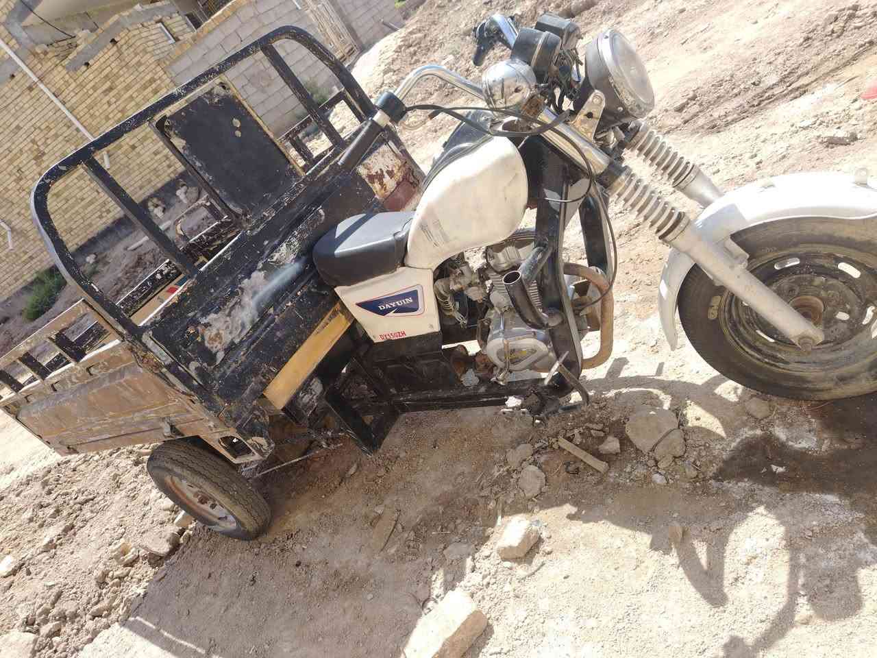 لبيع مديل تلطعش اوراق اصولي مكينته صالي سبوع من شاده بعده بدهن شركه غراض كله جديد سدر جديد مال فحل دراجه فول مكاني شطره السعر مليون وميه وبيه مجال...مستعجل عله بيعته ***********

