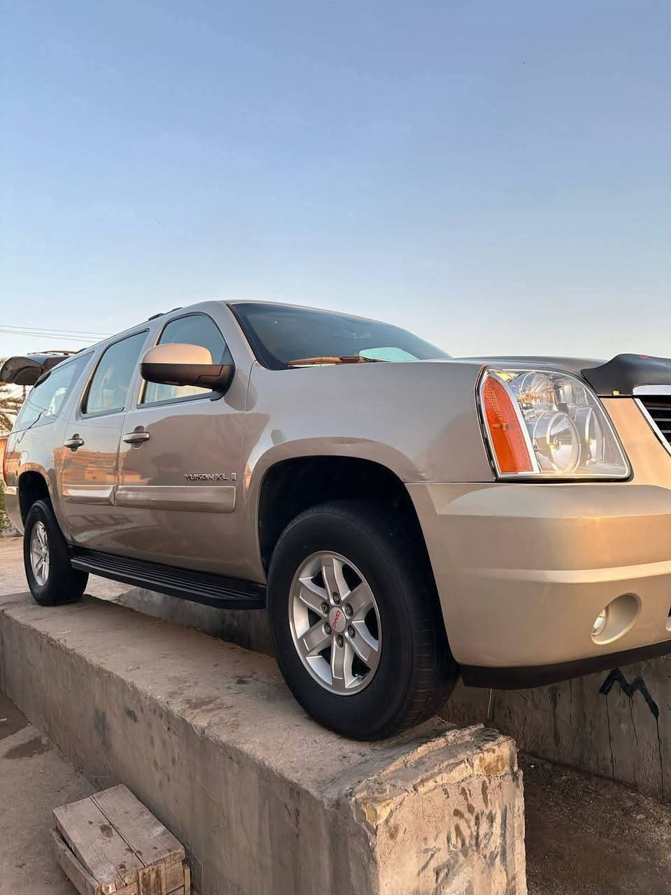 السلام عليكم يوكن طويل  2008 خليجي سياره كفاله عامه كص ضربه صبغ وفتح كله مكفول دخول جديد ادوات مكفوله من انتربول والعشائر والسرقه العنوان بصره رقم الهاتف ***********
للاستفسار واتساب موجود
