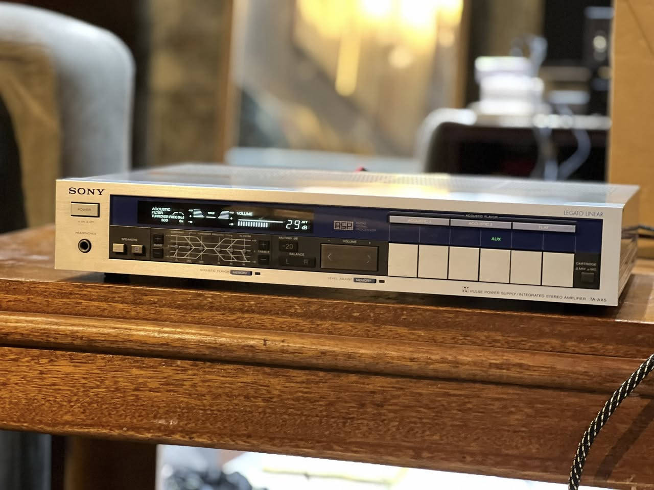 امبلي فاير سوني سلفر فيس وجه مالته حديد نضيف كولش 4 خطوط يعني 4 سماعات اي وبي خط يشتغل طبيعي وخط ثاني واكف ماعرف شبي كهربائي 220 تابع فديو للاخير تفتهم اكثر سعره 75 لف مكاني بغداد ***********

