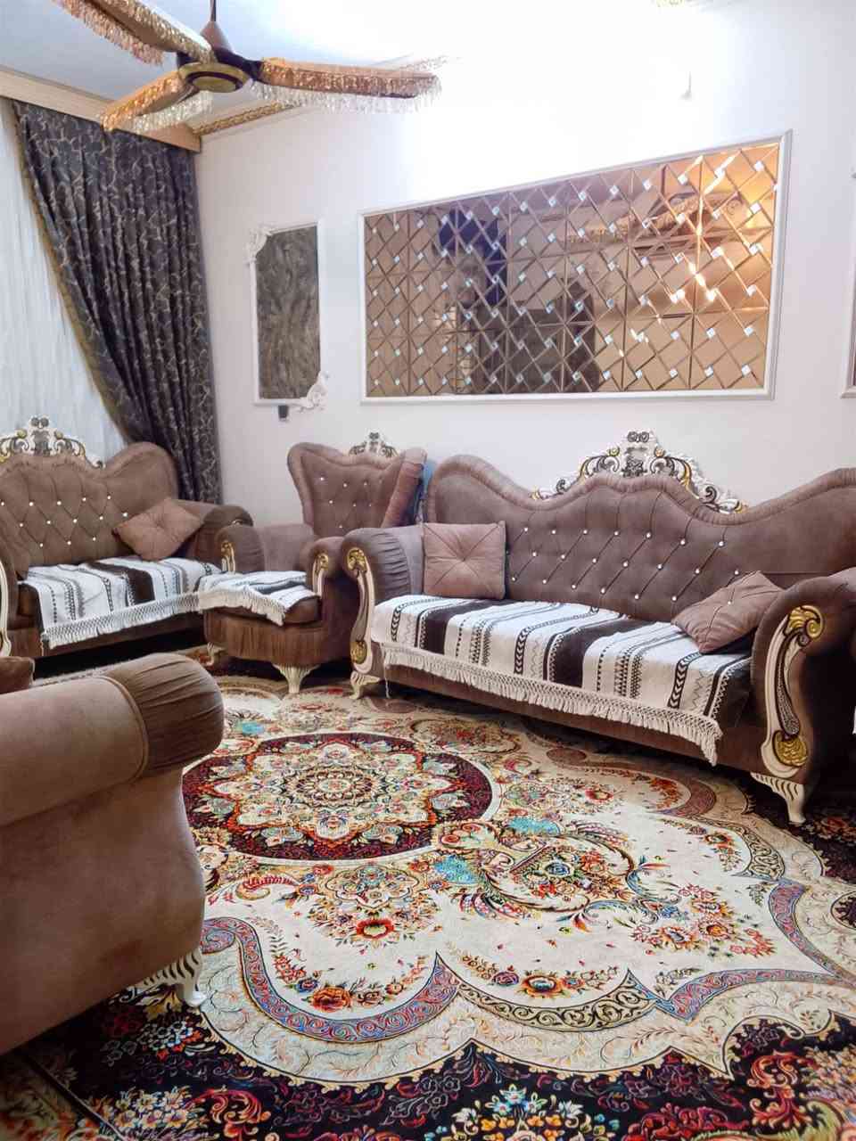 سلام عليكم تخم للبيع 10مقاعد نضافه 100/100 مع فراش ارضيه قياس 3×4 نضافه100/100 مع طبلات عدد4 السعر 500 الف وبي مجال
المكان بغداد لأمين الثانية للستفسار ***********
