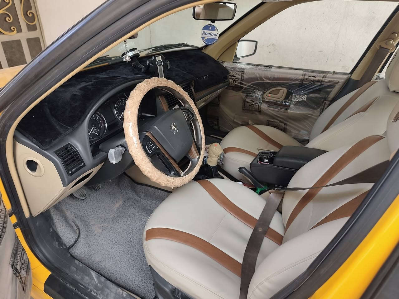 بيجو باص موديل 21 سياره حلوه جديده دوشمه مال بيت الرقم ***********
