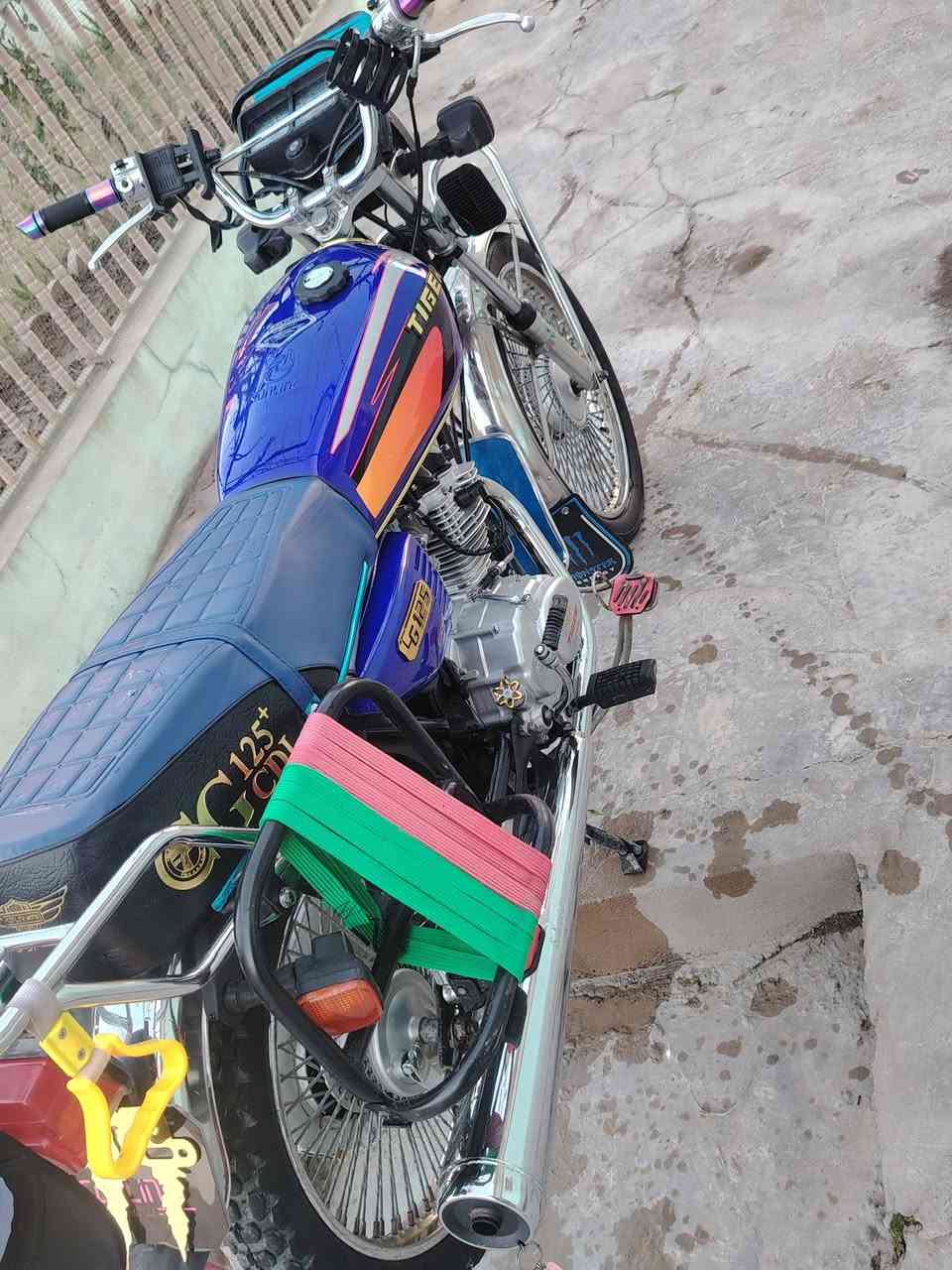 اسلام عليكم للبيع تايكر 19 مكينه مامضروبه صبانه نشاط فول معدل ✈️فول كهربائيات شقالا دبلات جدد ماطور جاهز مايعوزو اينقص السعر 700 بي مجال شراي ينتصل ***********
