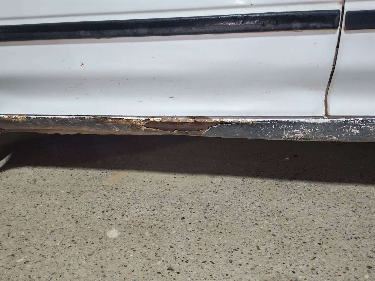 السلام عليكم
للبيع سايبا ٢٠١١ مكفولة مكينة كير تبريد صدر شواصي كلة مكفول 
رقم بغداد انكليزي بأسمي
بيها بعض الخياسات واضحات امامكم
السعر ٣٣ وبيها مجال حك الجية 
للتواصل ***********
