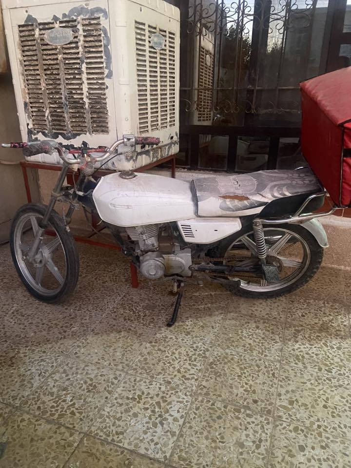 للبيع اربع كير السعر 125

الرقم ***********
