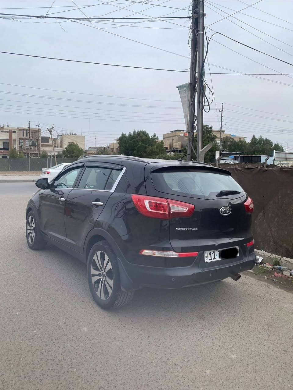 السلام عليكم كيا سبورتج ٢٠١١ خليجي رقم بغداد الجديد بأسمي فول مواصفات عدا البصمة مكفولة من الصبغ والحادث فقط بارد قليل جدا السعر ١٢٨ للاتصال ***********
