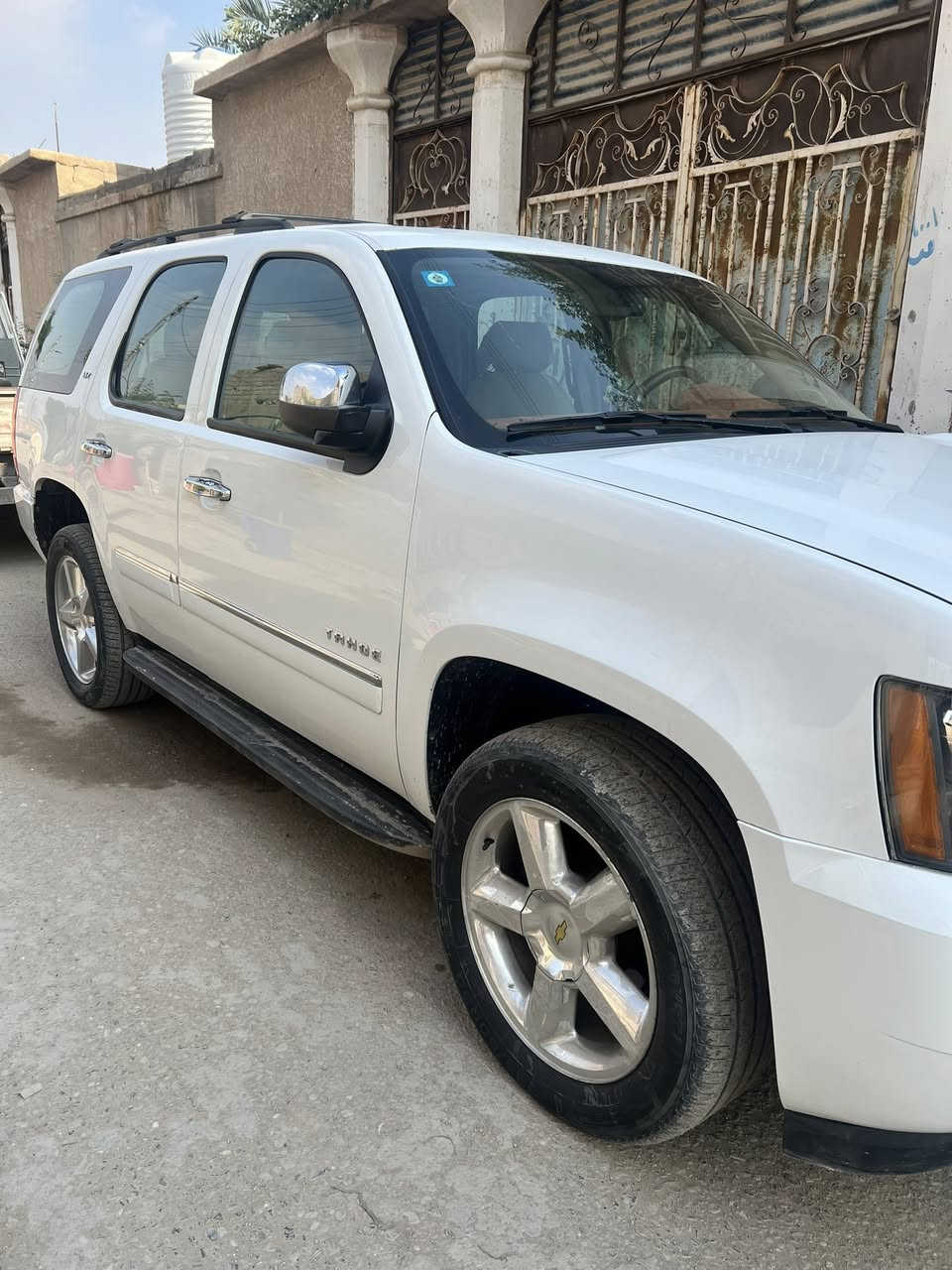 السلام وعليكم
للبيع فقط. 

تاهو 2013. ltz خليجي 

فول مواصفات 

ماشيه 245 كم 
رقم بغداد مشروع  وطني 
السياره بسمي تحويل مباشر 

محرك گير بشرط 

حداد باتري تخم تاير كله جديد 

العنوا.  البصره -قضاء سفوان 

الرقم : *********** 

السعر :265
