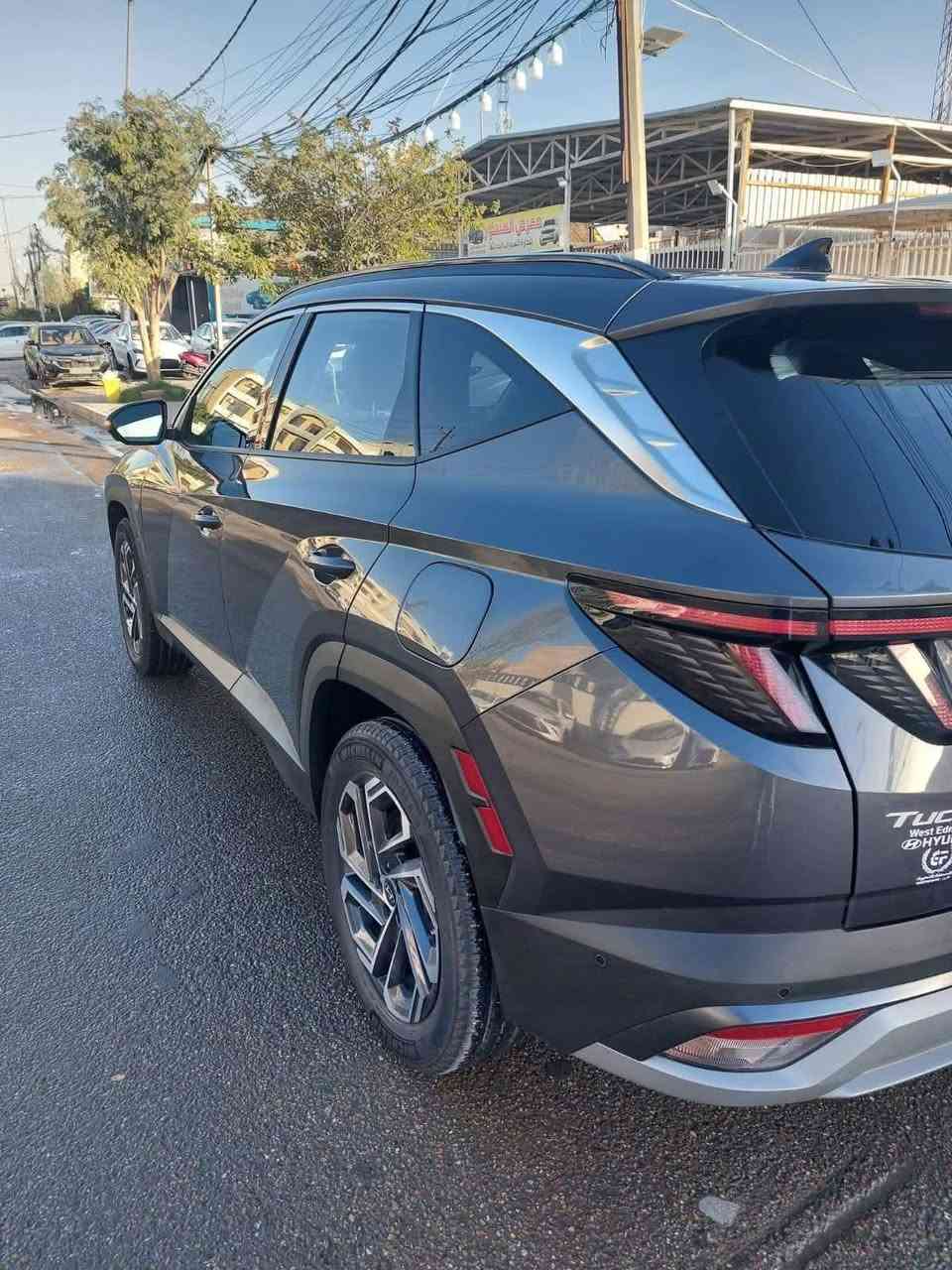 توسان 2025
وارد امريكي 

بانزين وهايبرد 

فول الفول بلمواصفات 

 حادثة في أمريكا بنيد واشوي جاملخ وحادث خفيف مو قوي  موجود بلمنشور 

لون فيلي 

بنورما+ فتحه 

تحكم قيادة + تحكم في السرعة+ تحكم استيرن 

بصمه تشغيل+ تشغل عن بعد + تمشي في الريمون 

تبريد قطعتين 

شاشه طويلة مو مقطعه 

كير تعليك 

كشنات تدفئة تبريد 

كشنات كهرباء 

صندوك بصمه ودكمه 

اشاير مري 

كامرات 360 

حساسات 360 

ردارات خلفي وامامي 

 ماشية 9000 الف يعني زيرو 

اعلى فئه وبعد بيها اهوي مواصفات 

السيارة عايزة بس اجنحه وطير 😊

السعر 222 ورقه

مكاني بغداد الكريعات ***********
