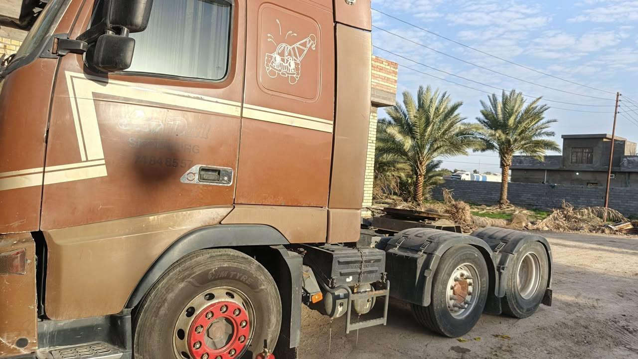 فولفو رأس تريله فلات موديل 2005رايده 135$بيه مجال بدون ضباره رقم صلاح الدين ***********... *********** بغداد تاجي
