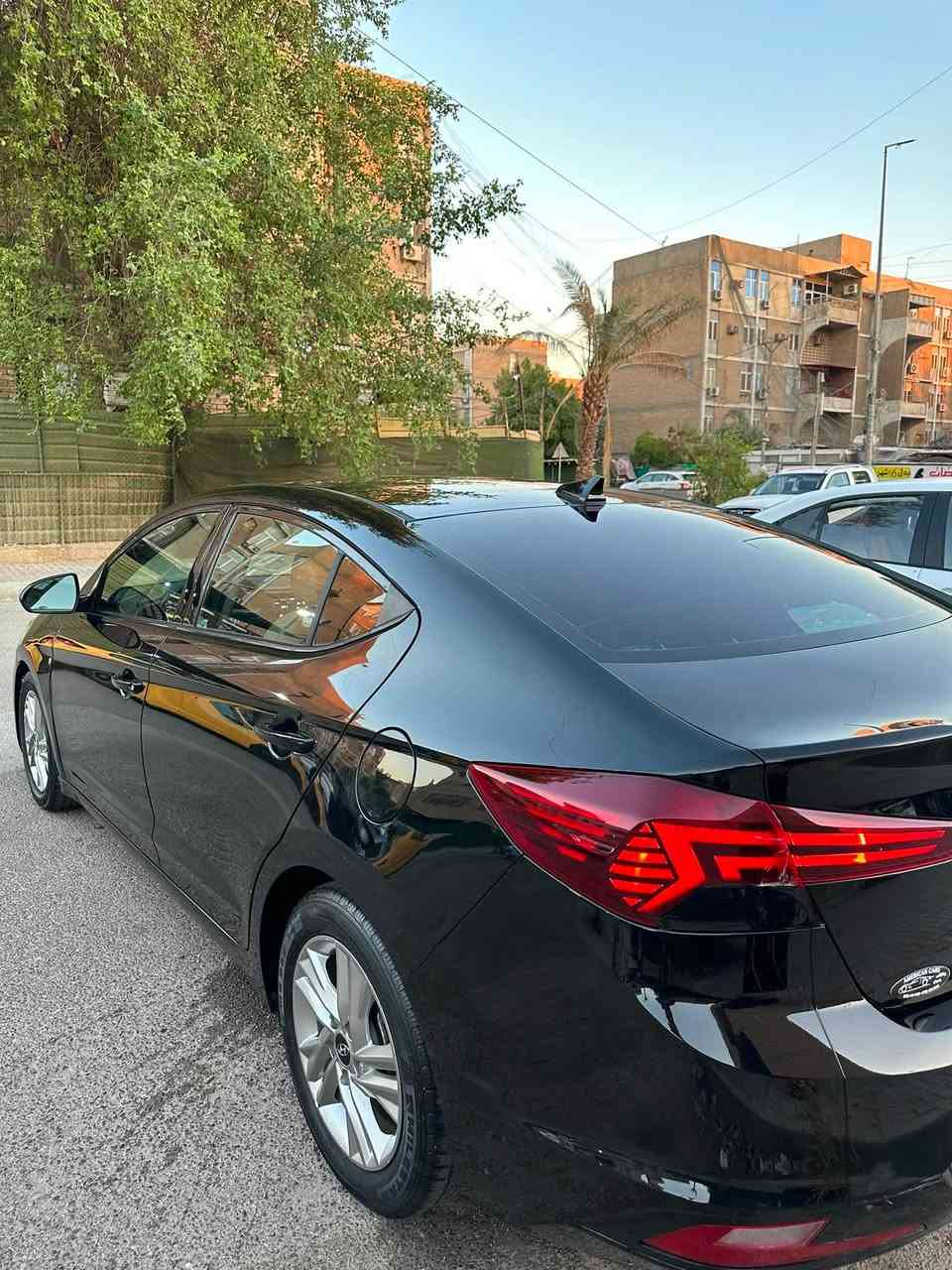 سلام عليكم 🤚🏻
الانتره وارد امريكي كلين تايتل  

مديل 2020

الحادث داخل العراق فقط بنيد بدون دواخل بدون شاصي 

فقط ايرباك استرين راجع سستم   

المحرك 2000 دوش المرغوب 

كير AT المرغوب 

ماشية 85 مايل حقيقي 

رقم اربيل غرامات تحويل بشرط 

كير محرك بشرط برغي ممفتوح 

تبريد صدر حدادية بشرط كل نقص مابيها

📍المواصفات ✅

📍رادار امامي

📍رادار جانبي  

📍تحديد مسار 

📍3 مودات قيادة

📍مانع انزلاق

📍شاشة تدعم الكار بلي    

مكان السيارة بغداد زيونة

  

***********
