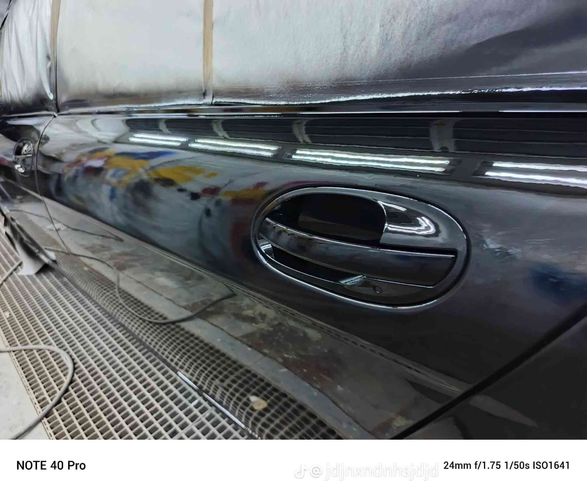 تم نجاز   ...باخره تعمير بلكامل صبغ وسمكره  لون اسود ملكي  صبغ السيارات بأجود أنواع الأصباغ الحرارية والميتاليك ضمان 5 سنوات 
العنوان بابل المسيب ...***********
