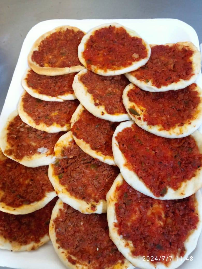 إِنَّ هَٰذَا لَرِزْقُنَا مَا لَهُ مِن نَّفَادٍ
ْ(كبة تمن40 وحده  ب15 الف ))
((كبه برغل 40وحده ب15 الف ))
((فطائر 25 وحده ب15))  
((مني بيتزه 20وحده ب15))
((لحم بعجين 25 وحده ب15))
(( سمبوسه 40 وحده ب15 الاف)) 
 ((كليجه كيلو ب8  كيلوين ب15 الف))
( بورك 20   قطعه ب10))
(( كبة مركه 30 وحده ب20)
رقم الهاتف ***********
