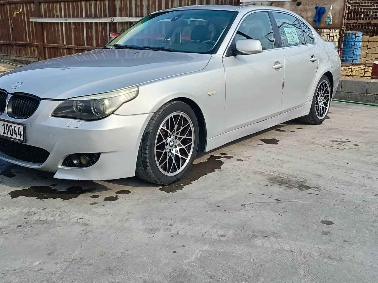 السلام عليكم موديل 2006 e60 محرك 30نوزل قصير رقم اربيل ابسمي بيه صبغ قطع جاهزه نقص حداده غرف جديده محرك ناعم بصمه فتحه دعاميات ام مكاني بصره 
السعر 115
***********
***********
