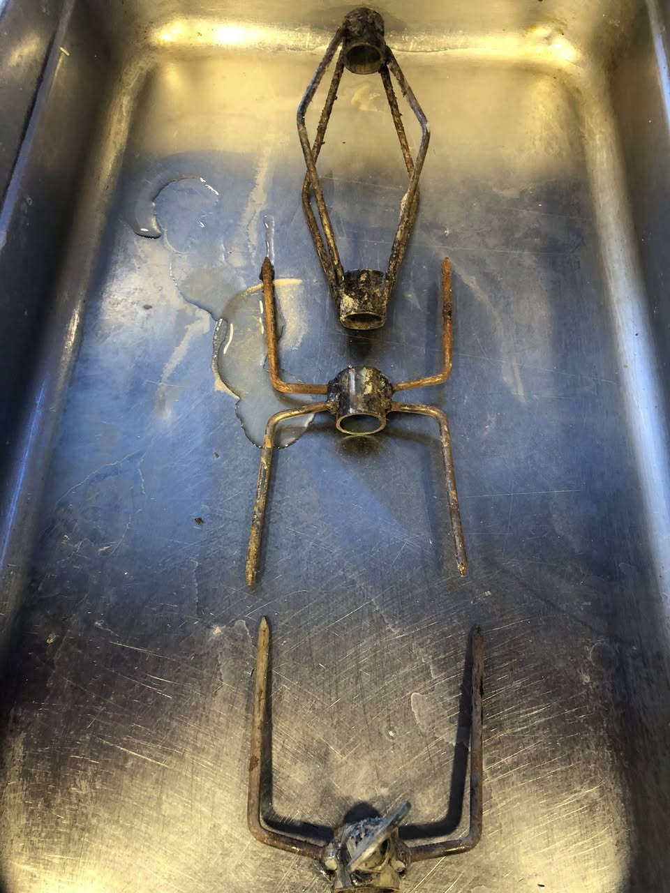 ميزان ٣٠ طباخ ٣٠ شيش كباب القطعة ٢٥٠ دينار طوبة جنكال قفيص مال دجاج مشوي القطعة ٢٥٠ دينار المكان الحرية *********** واتس اب
