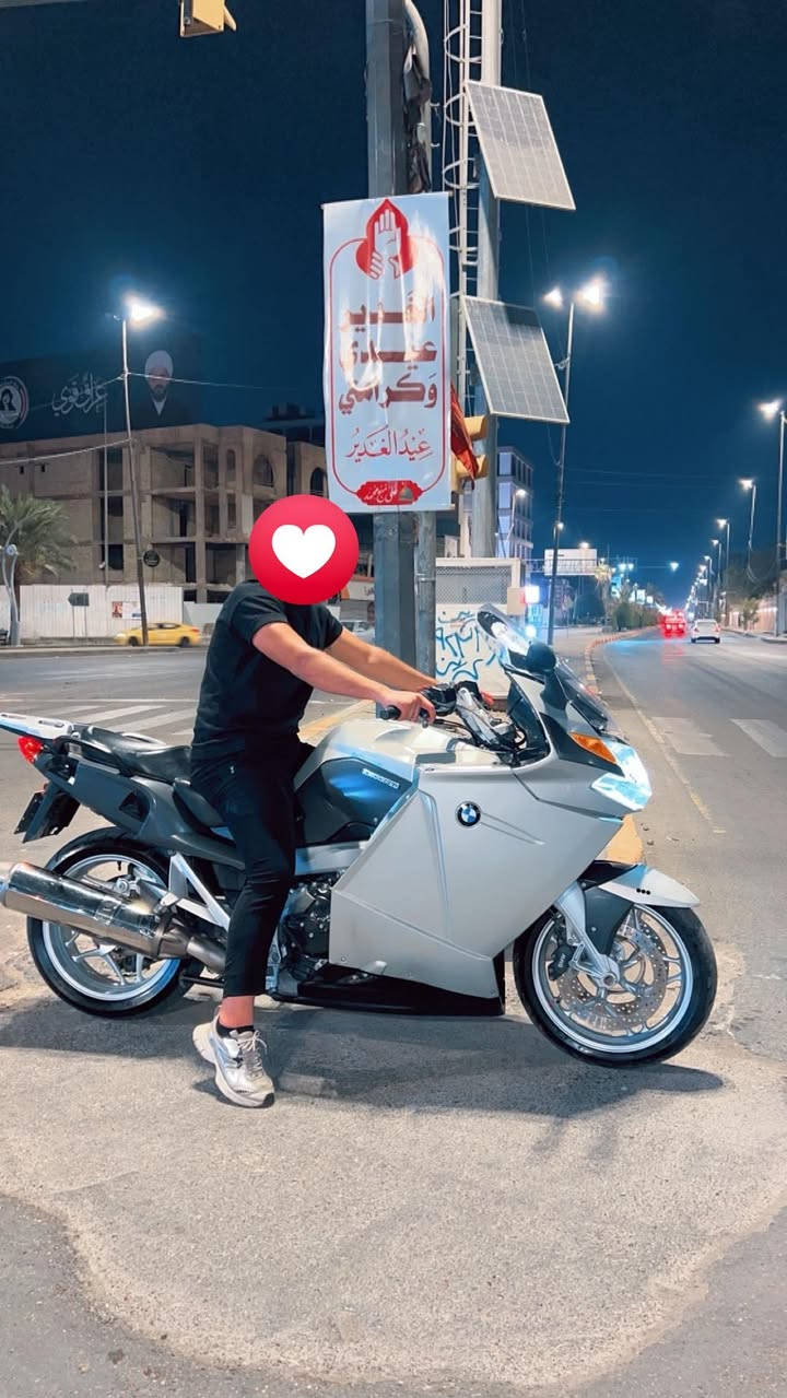 السلام عليكم ورحمة الله وبركاته
دراجه bmw k1200gt وارد يابان رقم بغداد بأسمي 
كفاله عامه فوووول مواصفات فول نظافه ١٠٠٪؜
مواصفات كومه 
..abs..
جامه كهرباء
تدفئة يدات 
تدفئة مقاعد
مثبت سرعه وبيها هواي سوالف
مكان الدراجه بغداد الزعفرانيه
سعرها 65 ورقه وبيها مجال بسيط وفر العراق كله اذا لگيت هيج نظافه وهيج سعر تاخذها بلاش

ممتواجد على الفيس هذا رقمي 
***********

❤️ملاحظه الدراجه وياها ٣جنط بلاديات مضمومات ❤️
الدراجه مضمومه ماطلع بيها بس سفرتين لشمال العراق
