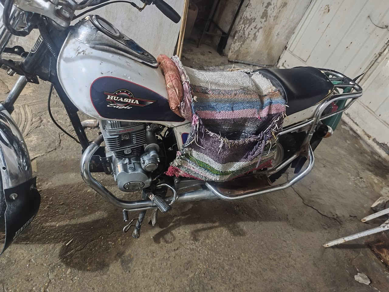 دراجه جني موديل 2011 اوراق كامله اصليه للبيع السعر 250وبيهة مجال التصال***********
