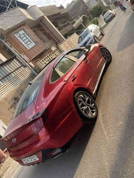 سلام عليكم سوناته 2021 مكينه 2500 سياره فول ١/١  سياره رقم بغداد باسمي رادارات تشغيل عن بعد كشنات كهرباء تدفئه تبريد شاشه سبع ألوان ماشيه 53 سياره حادثها مال امريكا جاملغ وهنا بالعراق صار بيها صبغ تگمتين وجاملغ وباب نفسه مال حادث بدون دواخل صورها مال صبغ بالمنشور شرط تحويل سياره جاهزه من كولشي شراي يتصل غير متواجد ع الفيس 
السعر 138 قفل 
***********
