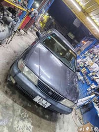 عندي نيسان سانترا موديل ١٩٩٨ بدون صبغ وجاهزه رقم بغداد بسمنه تحويل مبا...