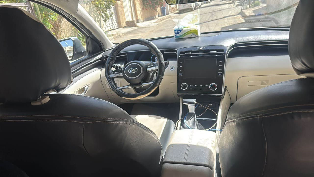 السلام عليكم للبيع هونداي توكسان خليجية مكفولة كفالة عامة من دعامية الدعامية ماشية ٣١ ألف كيلو رقم بغداد باسمنا من زيرو سبير منازل 
فول عدا فتحة 
كراسي كهرباء 
بصمة تشغيل 
بصمة أبواب 
تبريد قطعتين 
اشاير بلمري وشفط 
مكينة ٢٠٠٠ دوش المرغوب 
حساسات امامي وخلفي 
شاشة ديجتال 
شاشة ايباد كبيرة 
بردات خلفية 
سايد بريك دكمة 
مودات قيادة 
مكان سيارة جي جهاد 
السعر ٢١٠ 
***********
*********** بغداد, العراق
