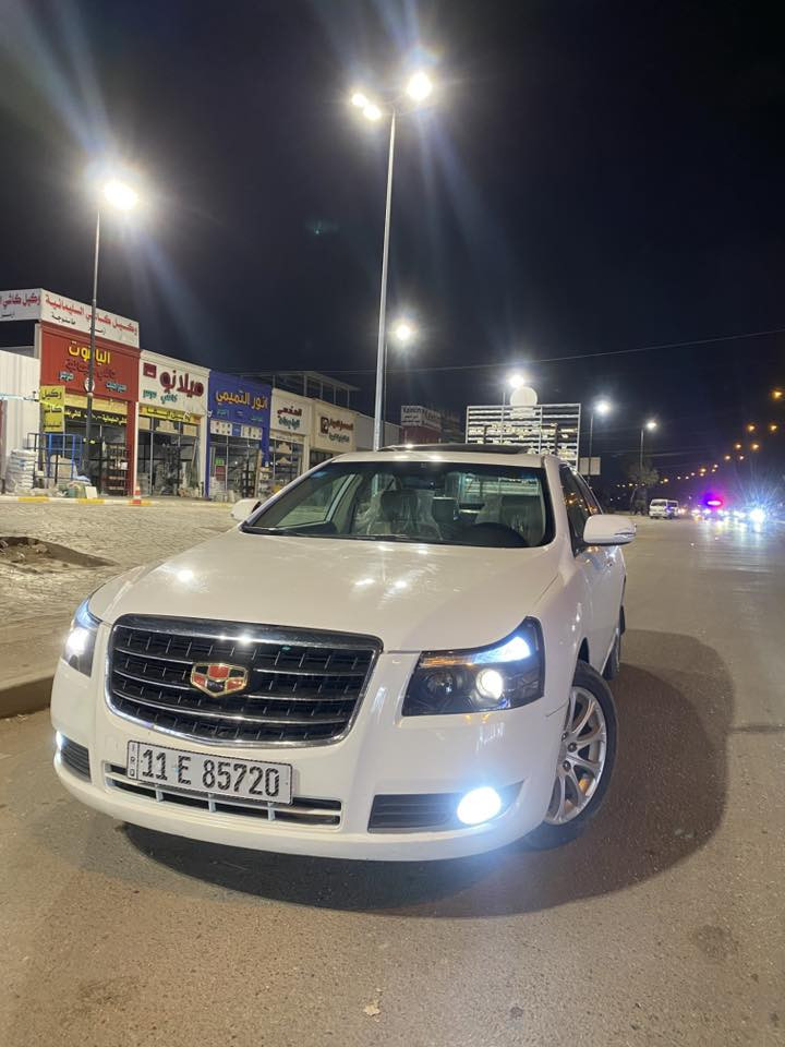 السلام عليكم
ام كراند Ec8 الحجم الكبير
موديل 2013
محرك وكير ميتسوبيشي بلاد
محرك 2400
لايت زنون 
اشاير بالمري
قطعتين تبريد
برده خلفيه بلاديه
شاشه ايباد 
كامره خلفيه 
فتحه سقف
حساسات خلفيه 
كشنات جلد 
تبريد تدفئه شغاله

تحويل ثاني يوم هزتها بعدها ماساقطة يعني متحتاج تسوي هزه كبل تحول 
بيها صبغ الدعاميه الخلفيه والاماميه وهلالات الجاملغ بسبب الخياس معروف هلشي بالام كراند وعلى كد شبر باب الصدر فقط 
سونارها موجود 
السعر 77 وبيها مجال
مكاني بغداد 
***********
