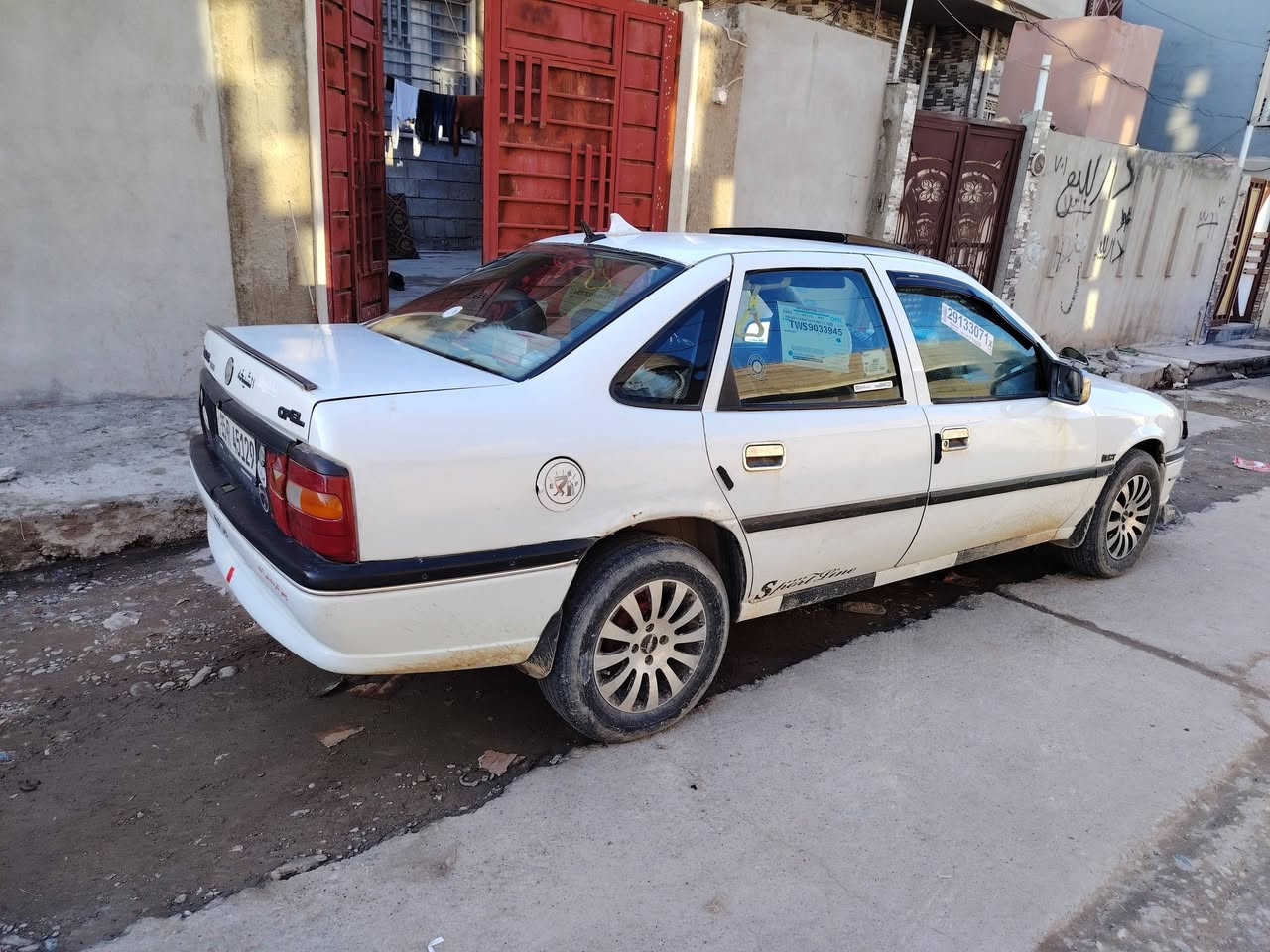 السلام عليكم...فكتره 18 رقم انبار  مصطره كابون بانزين  شرط الوكاله  والتحويل  محرك بي صرف  طخم تاير باتري جديد   غرفتها ماشاءالله نضافتها والگشر شوف العين ترهم مراوس بتكسي حسب القناعه ***********
***********
