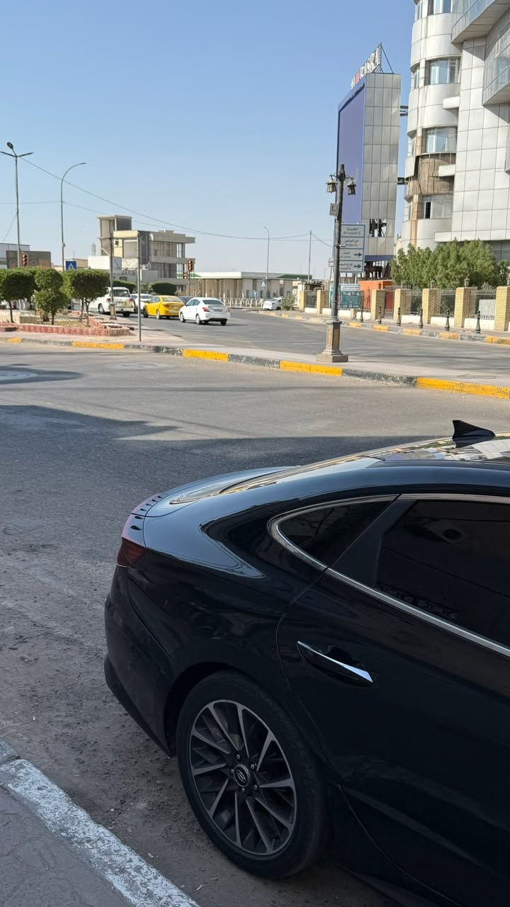 السلام عليكم
مستعجل ع البيعه

موديل 2020

سوناتا لمتد 1600 تيربو 

ماشيه 116:000 كيلو

فول للاخير 

كامرات 360

سماعات Boss

رادارات بكل مكان

وبيها بعد مواصفات

مكاني بصره

السعر :155 وبيها مجال

***********
