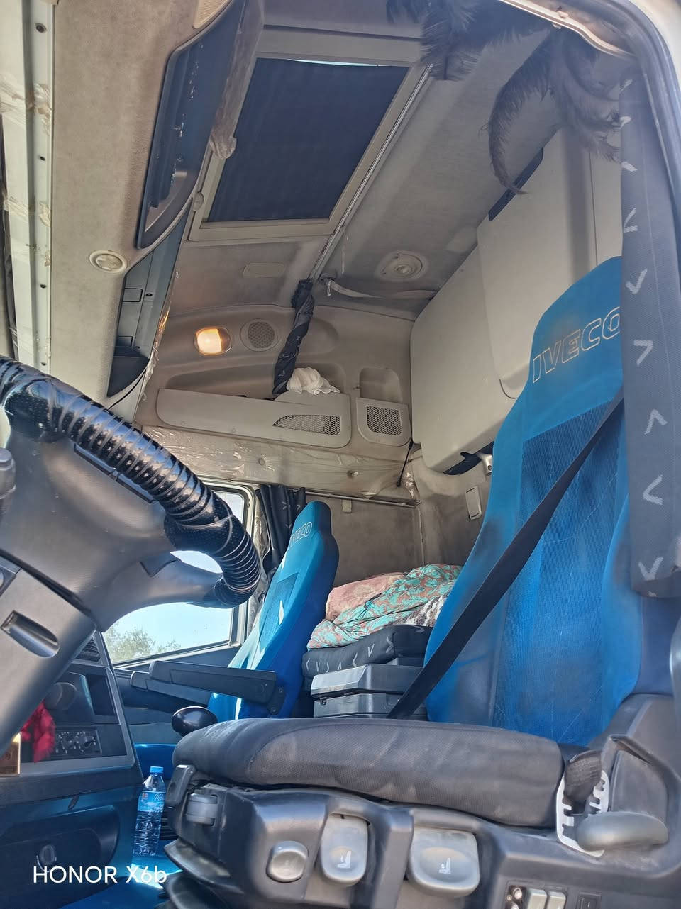 البيع افيكو مديل ٢٠٠٧ سنويه جديده سعر ١٦٠ وبيه مجال الاستفسار ***********
