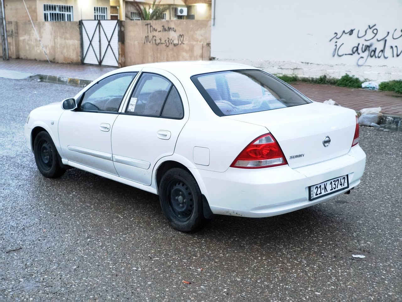 نيسان صني 2011 كير اوتوماتيك بدون صبغ بدون حادث سعر 102 كير محرك شرط تبريد تدفئة شغال شرط تحويل ***********..
