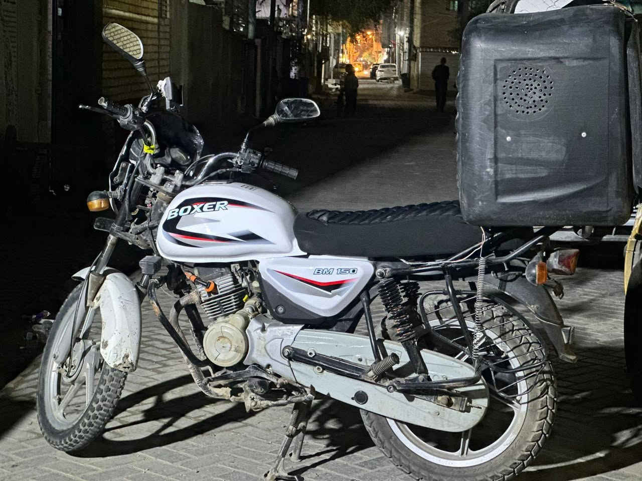 بوكسر 2019
الدراجه نضيفه وخير من الله ما متعوبه مكينه مجفته 
السعر 950
مكانه بغداد 
***********
