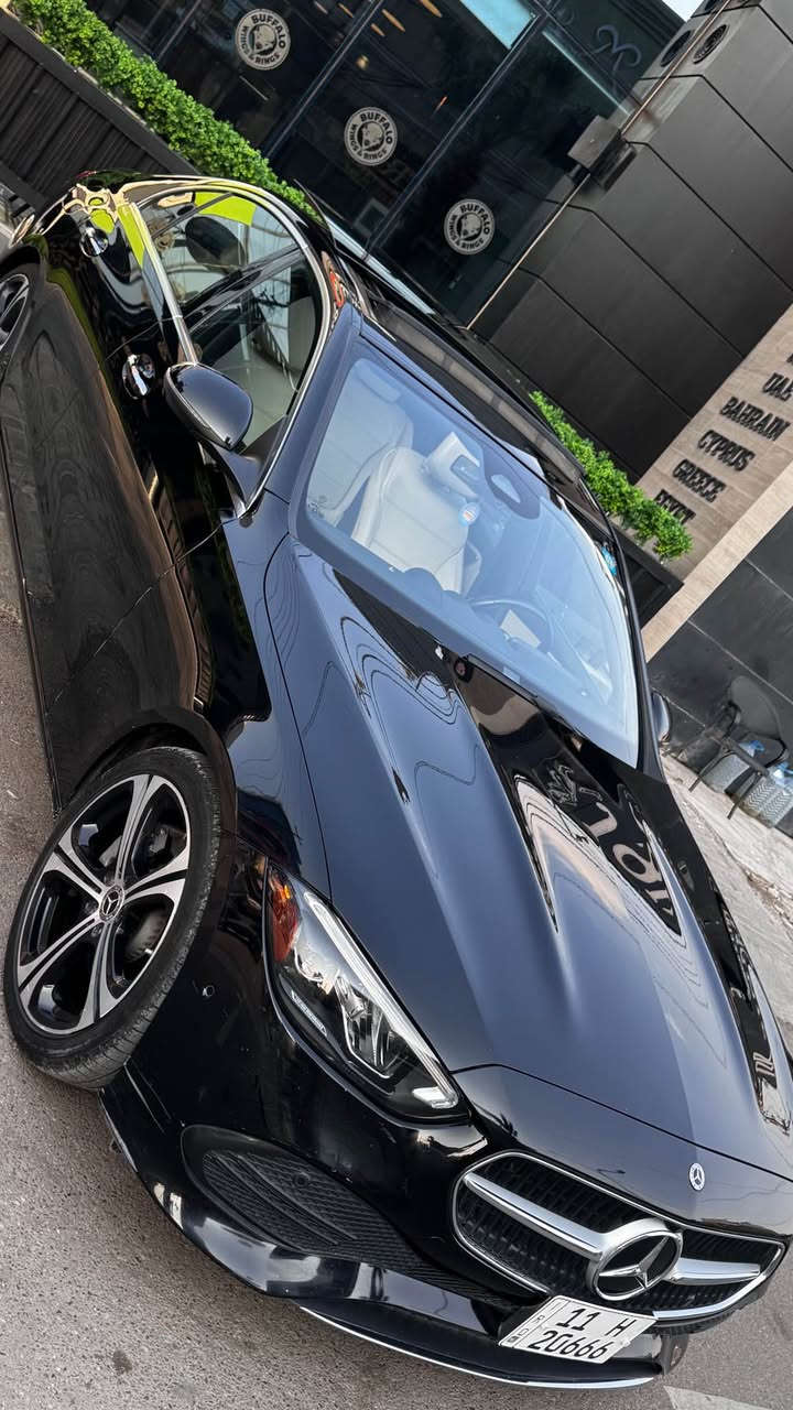 مرسيدس سي ٣٠٠ فول بسعر مناسب او مراوس اعلى فئه
خمس كامرات ٣٦٠ درجه 
.     موديل 2022
• محرك توربو قوي واقتصادي
• بانورما فتحه 
• مقاعد جلد اوف وايت مع تحكم كهربائي و اوتو سيت والداخل نشرة ضوئيه 64 لون
كشن تدفئه تبريد وخزن ميموري 
  . خمس بصمات 
.    رادارات ٣٦٠ درجه 
• شاشة وسطية كبيرة مع نظام ملاحة
• الدشبول مطعم بالخشب الصاج و نظام صوت Burmester فاخر
• أنظمة أمان متقدمة (تنبيه الخروج عن المسار، مثبت سرعة راداري، مكابح طوارئ)
السياره بدون صبغ مكانين بارد بالجاملغات الخلفيه فقط بدون ايرباك او دواخل او صبغ واضح بالسونار 
ماشيه ٤٣ ميل 
سنويه جديده ورقم بغداد الجديد 
كراده شارع 62 
السعر  ٣٢٠ ورقه وماكو هيج سعر بهيج موديل وحادث بسيط 
***********
*********** بغداد, العراق
