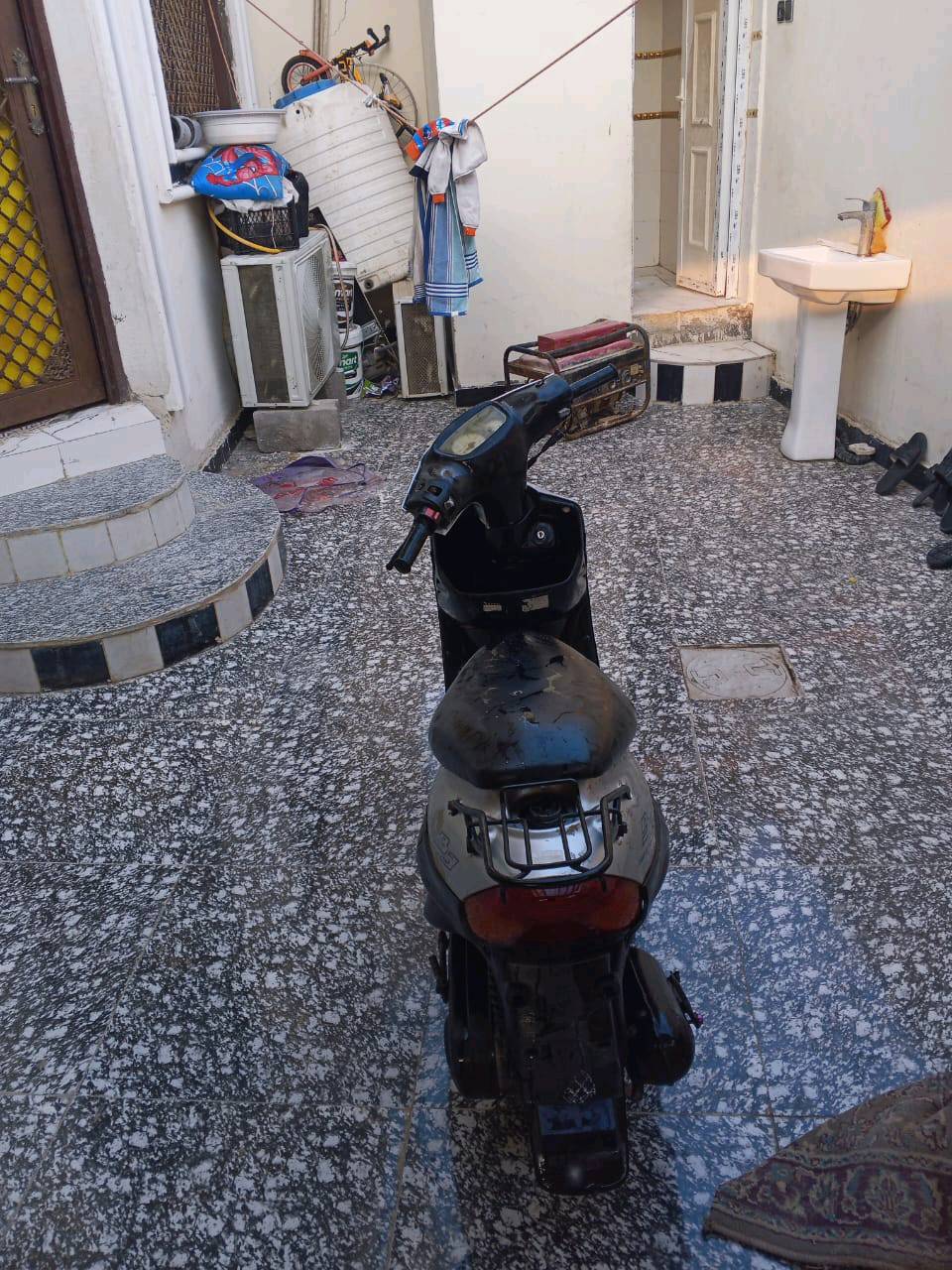 السلام عليكم ، دراجة ياماها 9 زروف للبيع او مراوس  اي دراجة ثانية ، السعر 200 الف نقصها بس باتري للسلف والكهربائيات ، العنوان البصرة قضاء شط العرب الجزيرة باب الهوى