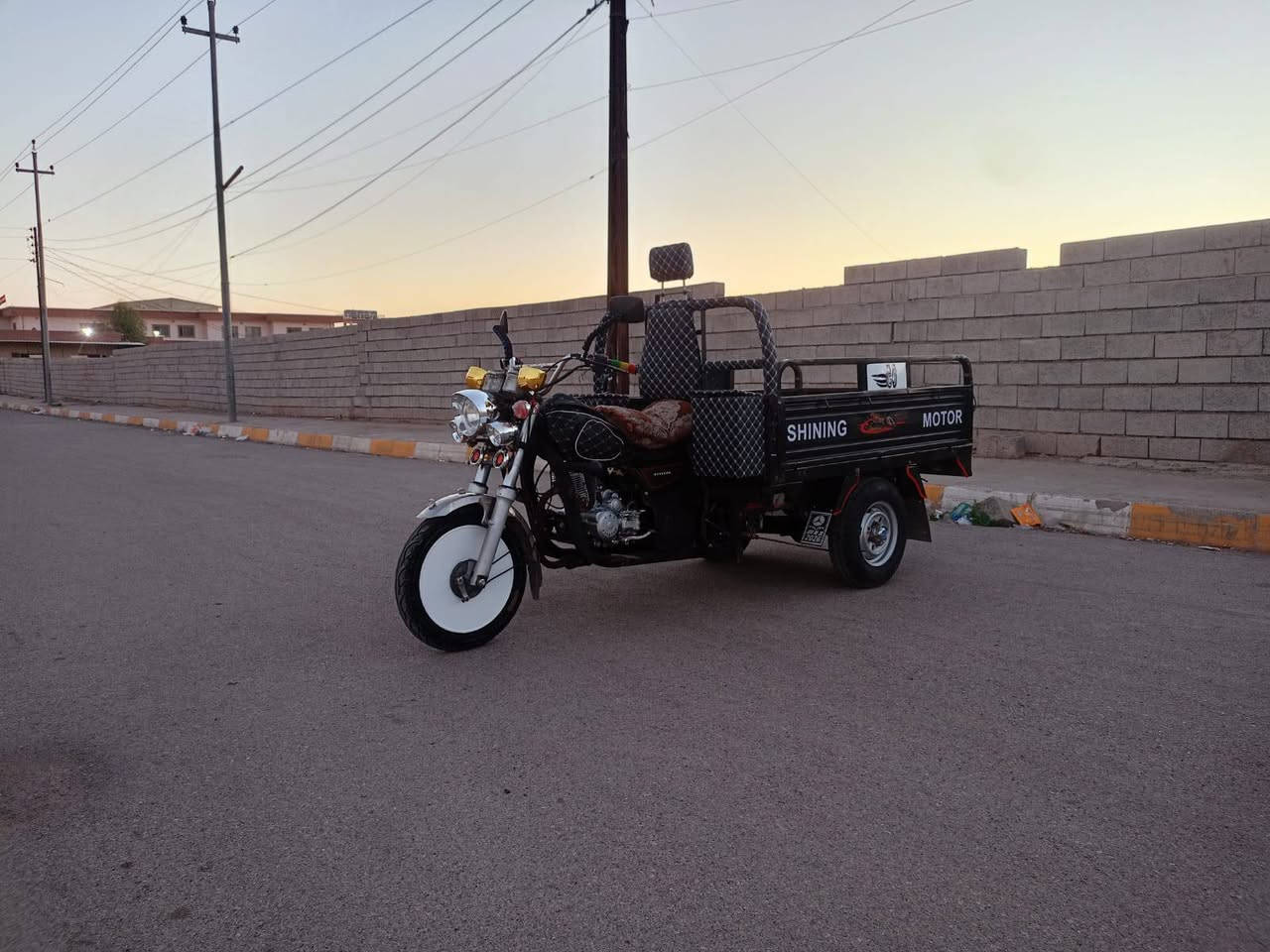 سلام عليكم اخوان ستوته للبيع موديل 2020بليته ومنفيس تيران جدد كلاه بلاد بشرط ركبه شرط كهربيات شرط صبغ بلادي محرك شرط العنوان كركوك سعر مليون ٣٥٠ بيها مجال قليل اخوان لمو شراي لا يكسر بل سعر راقم لموبايل ***********ملاحظه خاص ما جوب
