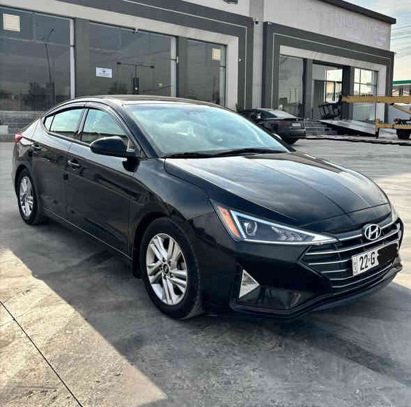 النترا موديل 2020 وارد امريكي لون اسود 
رقم اربيل جديد هزة وسنوية جديد

محرك 2000 دوش، لايت زينون، رادارات امامية و جانبية، نقطة عمياء، كاميرا خلفية، تحكمات ستيرن، كروز سرعة، اوامر صوتية، انظمة قيادة، شاشة لمس تدعم اندرويد اوتو
تحديد مسار 

السيارة بيها صبغ نصف البنيد وحافة الجاملغ

ماشية 50 ميل
السعر 139 ورقة

للتواصل
***********
***********
