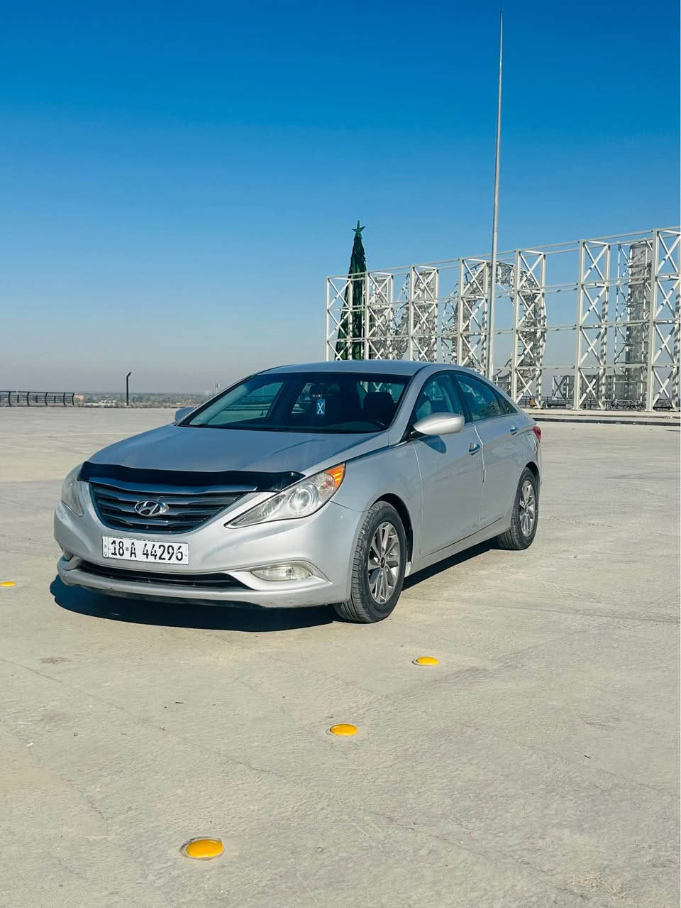 هونداي سوناتا 
موديل 2011 وارد امريكي 
اللون فضي  السياره مابيه اي جراد   السياره جديده وقطرت صبغ مابيه 
 حادثه  جدا بسيط الدعاميه وشويه من البنيد بارد 
السياره  مكفوله من الصبغ والتبديل فقط بيه مكانين  بارد بسيطات  
السياره بصمه  +بصمت ابواب 
حساسات  كراسي كهرباء شفتات استيرن دبل اكزوز شاشه كبيره  كامره  تحكمات  
السيارت فول عده الفتحه 
مكينه جديده كير جديد مكفولات من الفتح 
حداديه تخم تاير تبريد ثلج 
السياره جاهزه عله اخر شي اي نقص مابيه  
وكلش نضيفه وجديده 
مكان السياره حله حي الصحه 
رقم بابل انكليزي سنويه جديده  لل2031
السعر 110 
رقمي *********** حلة, بابل
