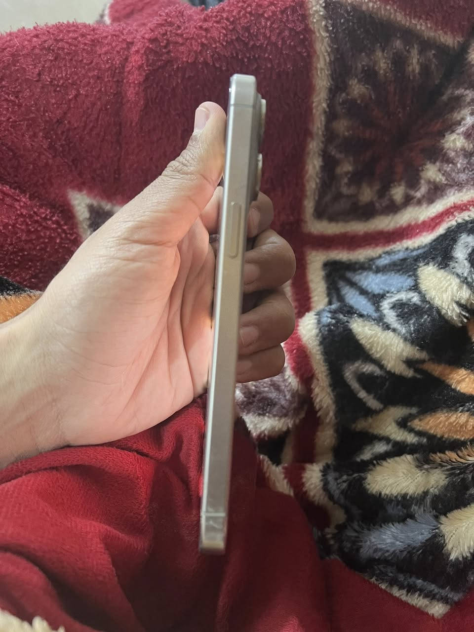 15 برو ماكس ذاكره 256 مبدل بطاريه وكامره العمقيه فقط ماستر كارتونه ويا السعر 650 😮‍💨 *********** بغداد البلديات
