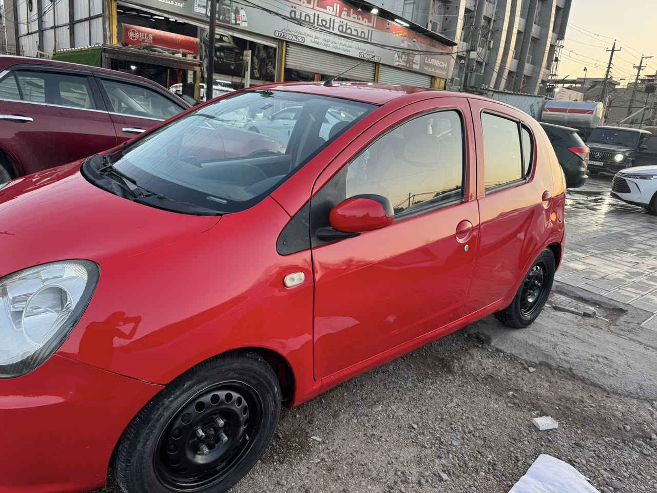 باندا موديل 2013 السياره كلش حلوه مصبوغه جماليه كلشي بيها شغال بدون حادث
كير  مكينه تبريد كلشي بيها جديد طخم تاير 
مكان السياره الكرخ 
السعر 50 مجال بسيط
***********
