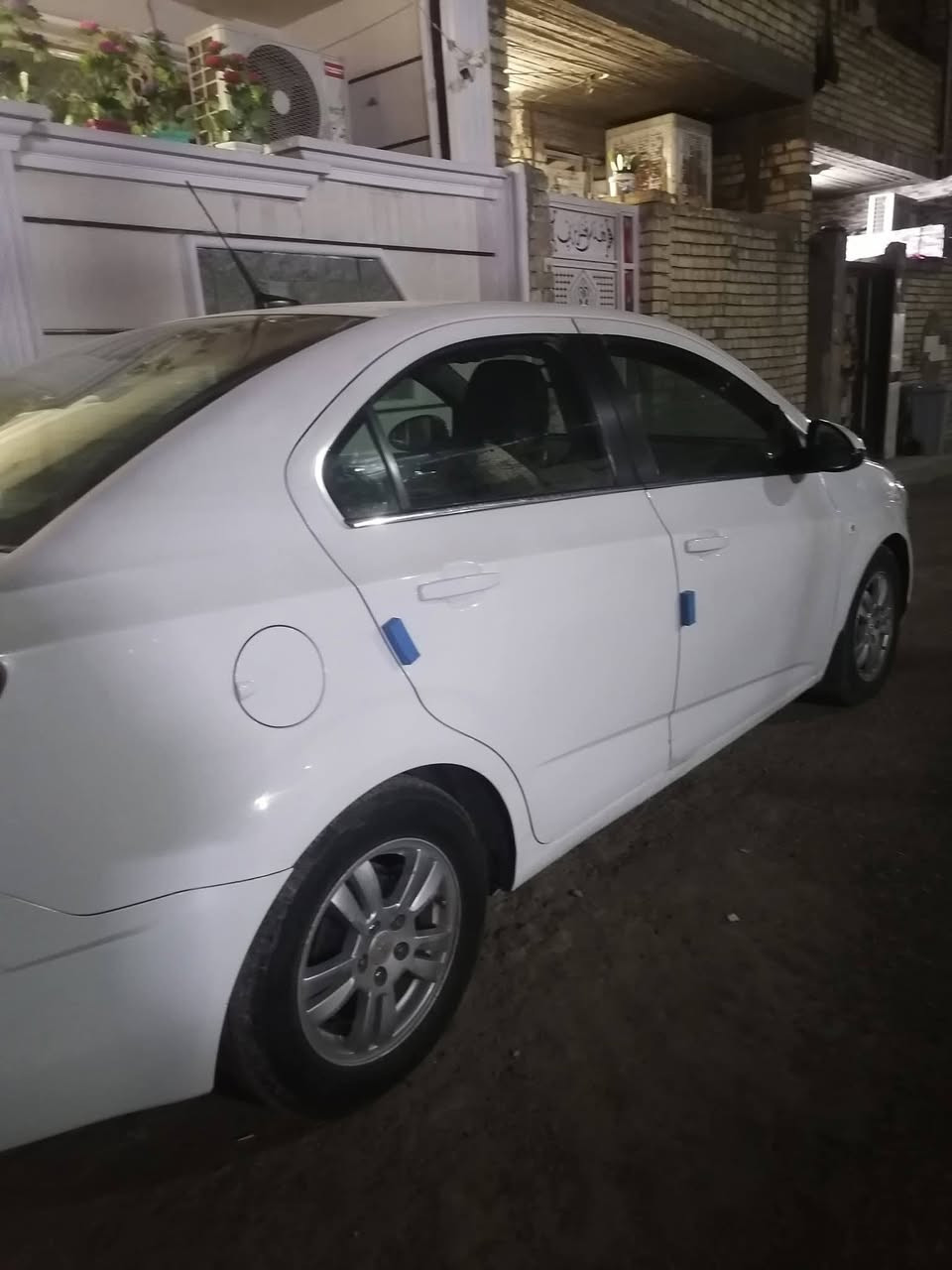 سياره سونك موديل 12رقم كربلاءمحرك 1800سياره خير من الله سعره 50وبيها مجال غير متواجد ع فيس مكاني بغداد 
للاستفسار واتساب مفتوح ***********

