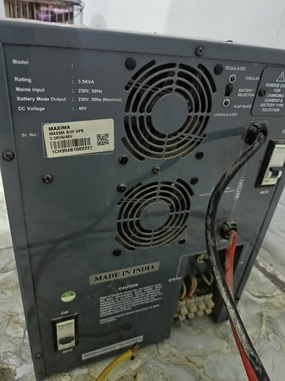 السلام عليكم 
عاكسة مكسما هندي. ٣٥٠٠ واط.. ١٢ امبير.. ٤٨ فولت
 نظافة ٨٠ ٪  .  ٣٢٥ ألف مع التوصيل .. 
***********
