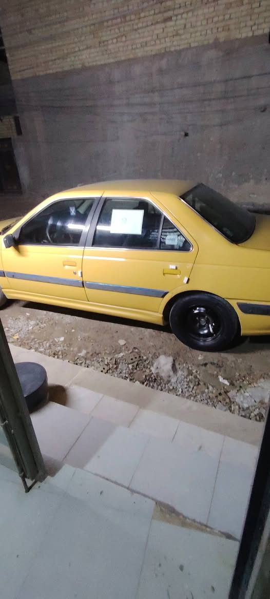 سلام عليكم
‏2015  ;بيجو بارص 

صبـغ 💫    
فقط  (دواير خلفيه ) 
ولا تبديل ⛔️
ولا تعديل ❇️

النوع : ‏ بيجو بارص ✔️✔️
اللون : ‏أصفر 💛.

سنة الصنع : 2015 💵💰
الحاله : مُمتَــٰـازَة جداً ✔️
السياره باسمي رقم جديد الانكليزي مصفره هيئة وغرامات وهزه جديده السنويه 2031 

للاتصال *********** 
💰سعره. _____ 44💸
بيها مجال بسيط 

سيارة حلوة ونظيفة جديدة   
محرك جديد لا تبخير ولا تنقيص 
كهربائيات كلها شغاله بشرط 
دينار مصرف عليها 
 تايرات نظيفه جدا 

مكاني بغداد الأمين 🏡🏠
 
____________
