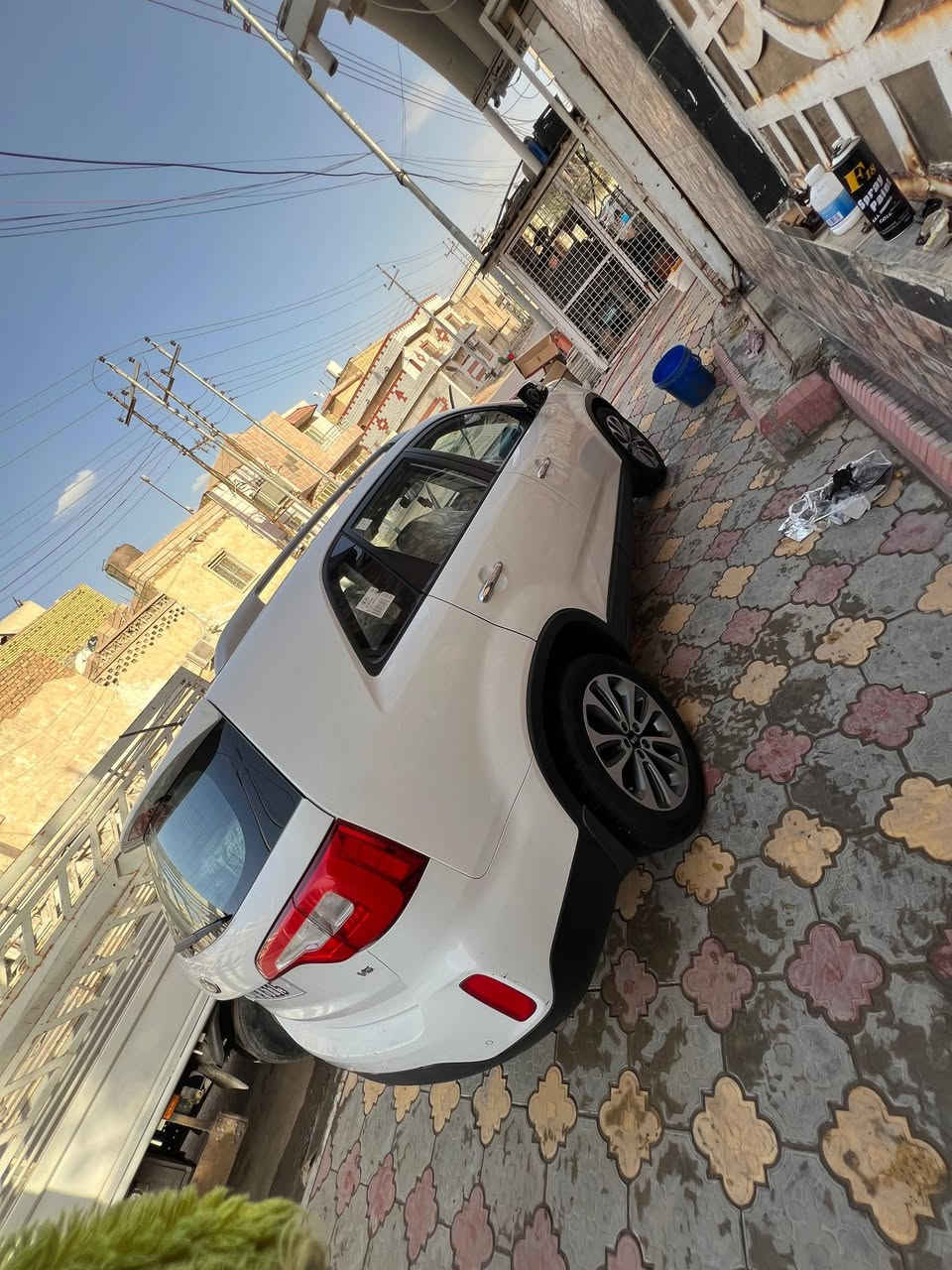 سلام عليكم
كيا سورنتو2014  خليجي رقم
رقم مثنى الدولي
داخل لونيين
ويل كروم  
محرك 3500  6سلندر
 7 راكب مع كشنات جلد 
اشاير ترحيب بلمرايه 
تخم تاير 
بك لايت led
منظومه زنون 
مرايه شفط
 ويل كب نيكل 
 حساس امامي خلفي 
 3 قطع تبريد 
 اربعه انظمه قياده 
 يو اس بي
 فول تحكم ستيرن 
 كشنات كهرباء
كامرا 
بصمه تشغيل+بصمه أبواب
سياره جديده كلش
محرك مفتوح ومضبط عل اخير 
مكان الناصرية
رقم التلفون
***********
ملاحظة تحويل بنفس اليوم
