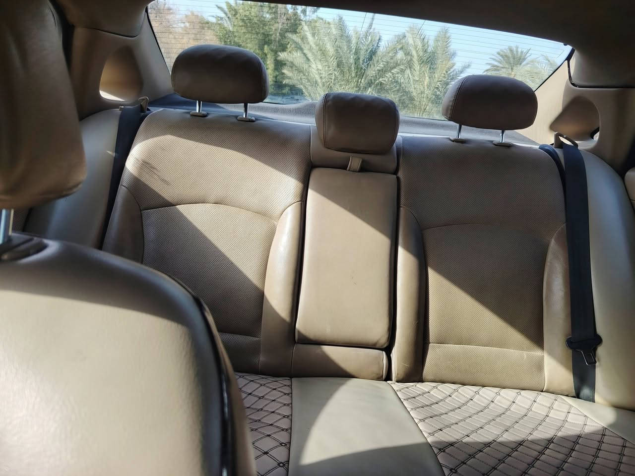 السلام عليكم سياره سوناتا 11خليجي 2400 مكفوله كفاله عامه تبديل جاملغ امامي فقط رقم بغداد انكليزي سنويه لل 27 بسمي السياره فول مواصفات واحد على واحد. بصمت أبواب بصمت تشغيل شفتات ستيرن تبريد امامي وخلفي كشنات كهربائي مري شفط  بنو رامه السعر 130 ورقه وبيه مجال رقم الهاتف  *********** /// *********** المكان ديوانيه
