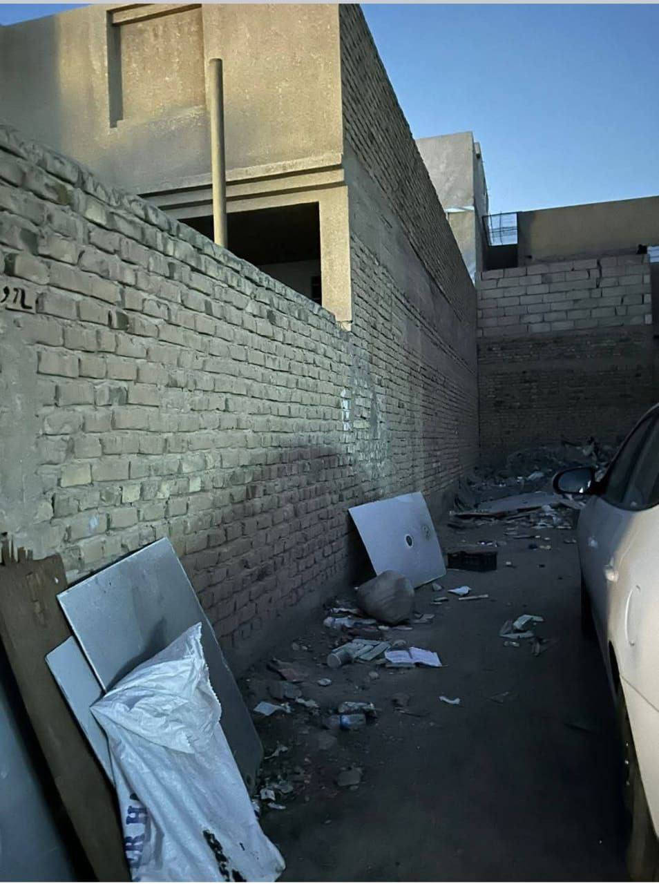 سلام علیکم بيع مستعجل
((نزلنه السعر)) 

بيت بناء قديم مساحه 200 متر

واجهه 10 ب 20

موقع تجاري)

سيف سعد حي المهندسين مقابل مجمع الذهب

للاستفسار  ***********
