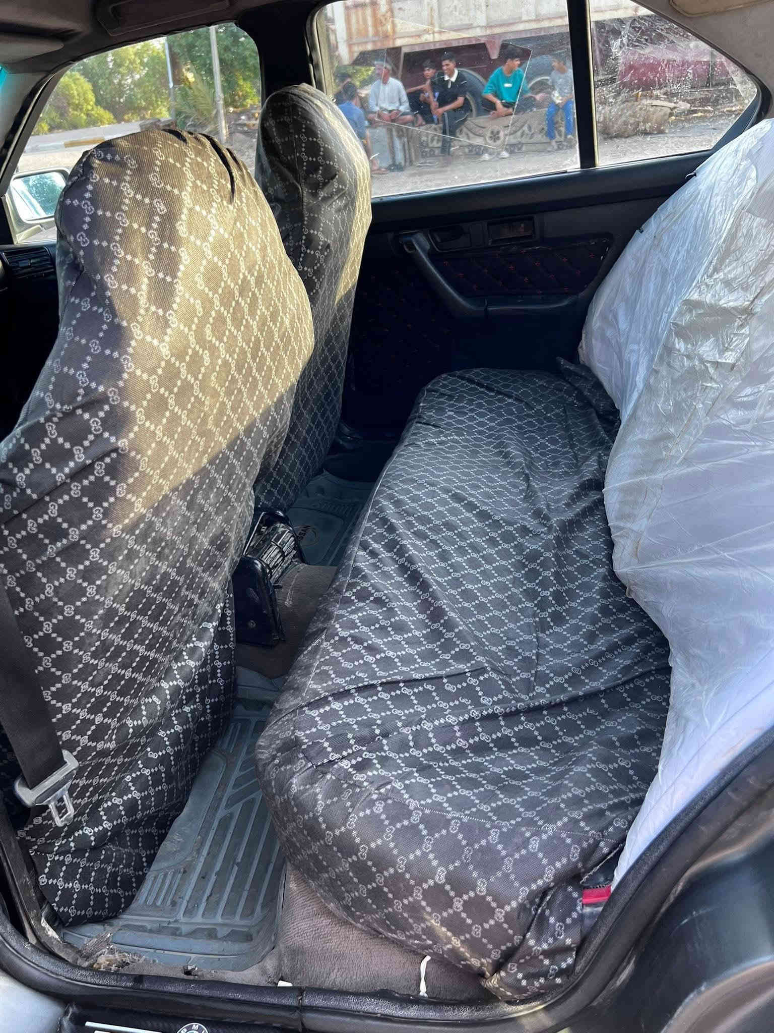 سلام عليكم
بي ام 525 

بلاد سنويه وبليته أصل 

محرك مفتوح كلهربايات كله شغاله 
كير مكينه بيه صوت رواجز بس من تشغل 
 حداديه 
خير من الله 

سعر 35ورقه وبيه مجال 

***********
