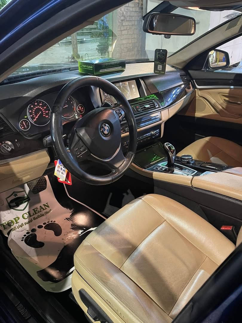 السلام عليكم
bmw 528i 2016 

السعر 147$

ماشية 130mile رقم قادسية

السيارة بدون نواقص مسوي ادامه كاملة 

صبغ بنيد فقط صور الحادث موجودة بالمنشور

 بدون ايرباك 

بيه طخة بالقمارة مال شحن ممصلحة

مواصفات معروفة 

شاشه ابل كار بلي 

مكان السيارة بغداد

***********
