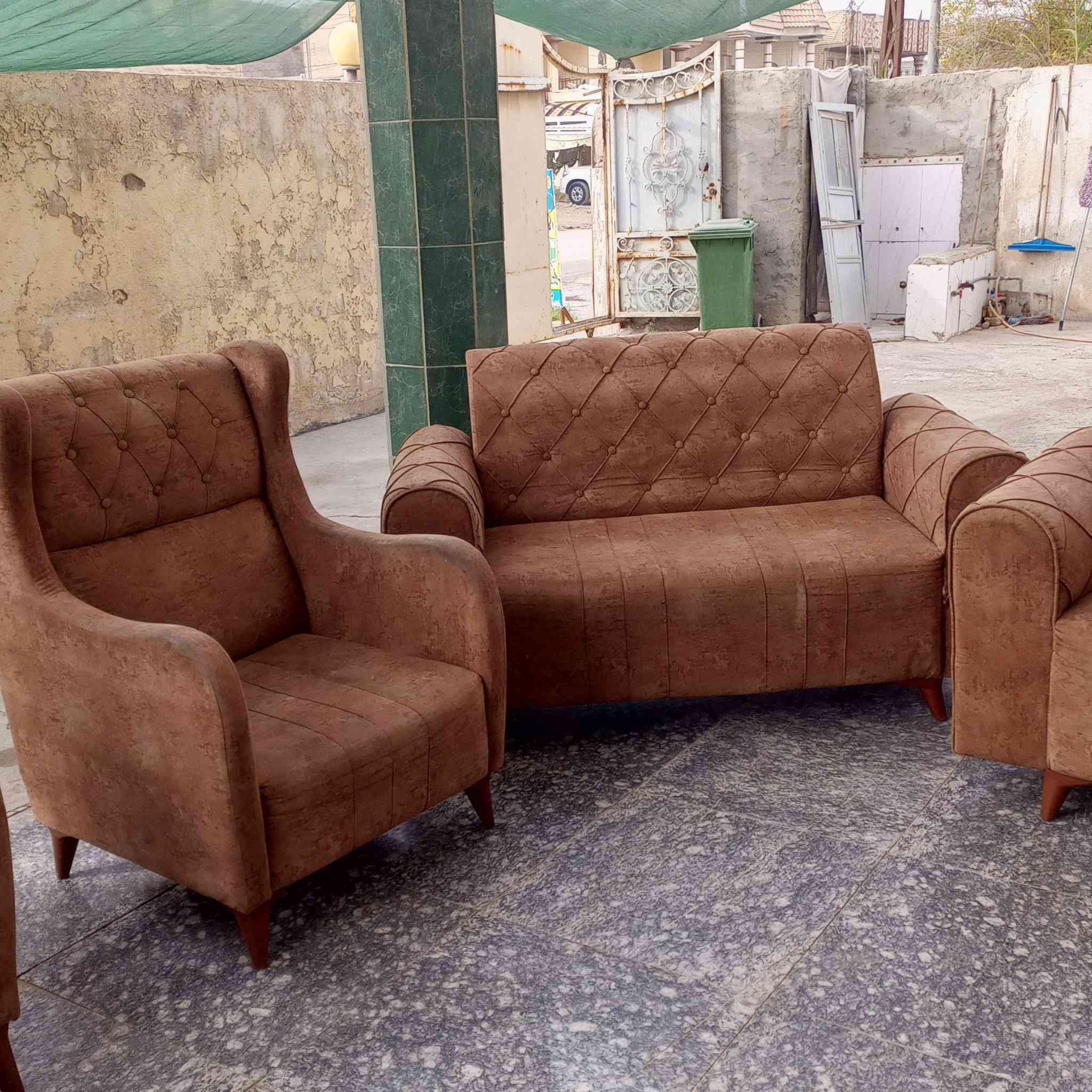 تخم مستعمل نظيف ١٠ مقاعد السعر ١٥٠ ألف بابل الحمزه الغربي حي الدولار قرب عماره دكتور ناجي أتصال ***********
