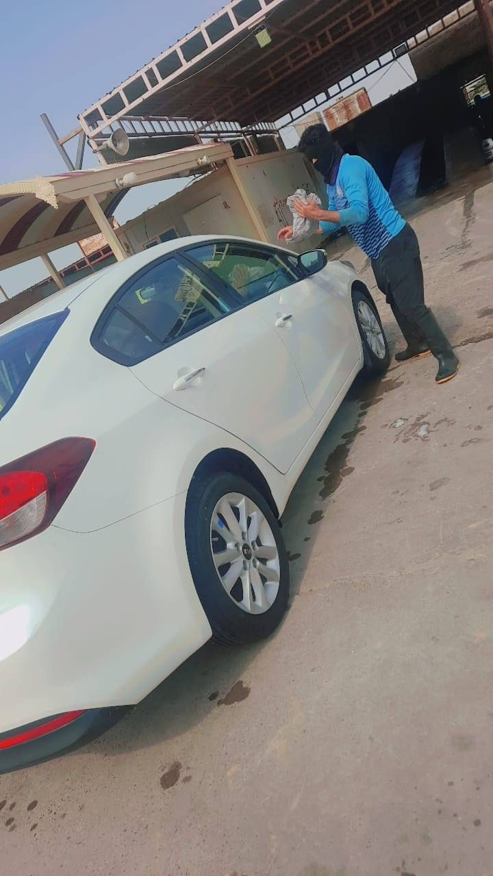 سيراتو 18خليجي كامرة خلفي أسويج تخكم ستيرن الظرر جاملق أمامي يمنة مصبوغ السعر13500السيارو بأسمي رقم أربيل/الأتصال/***********
