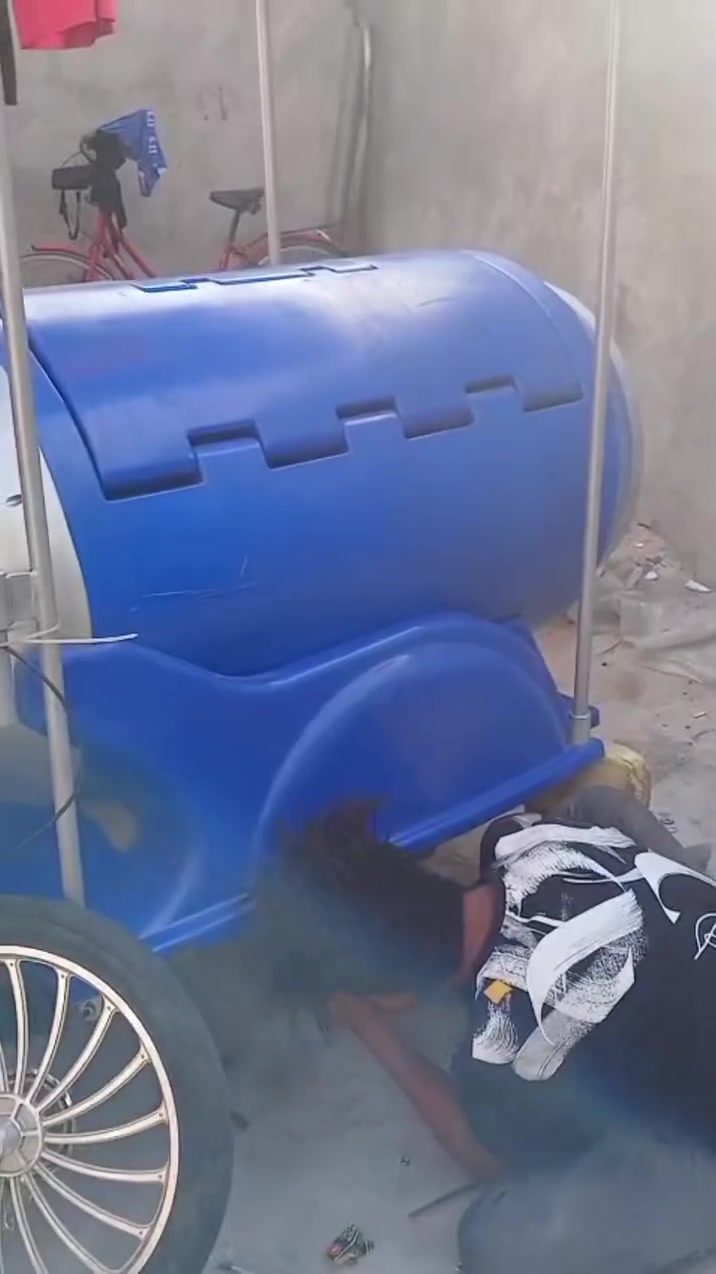 باسكل مال شركه ببسي اريد ابيعه ب٣٠٠ وبي مجال مال عيشه مكان بصره بهادريه باسكل مال شركه ببسي اريد ابيعه ب٣٠٠ وبي مجال مال عيشه مكان بصره بهادريه ***********
