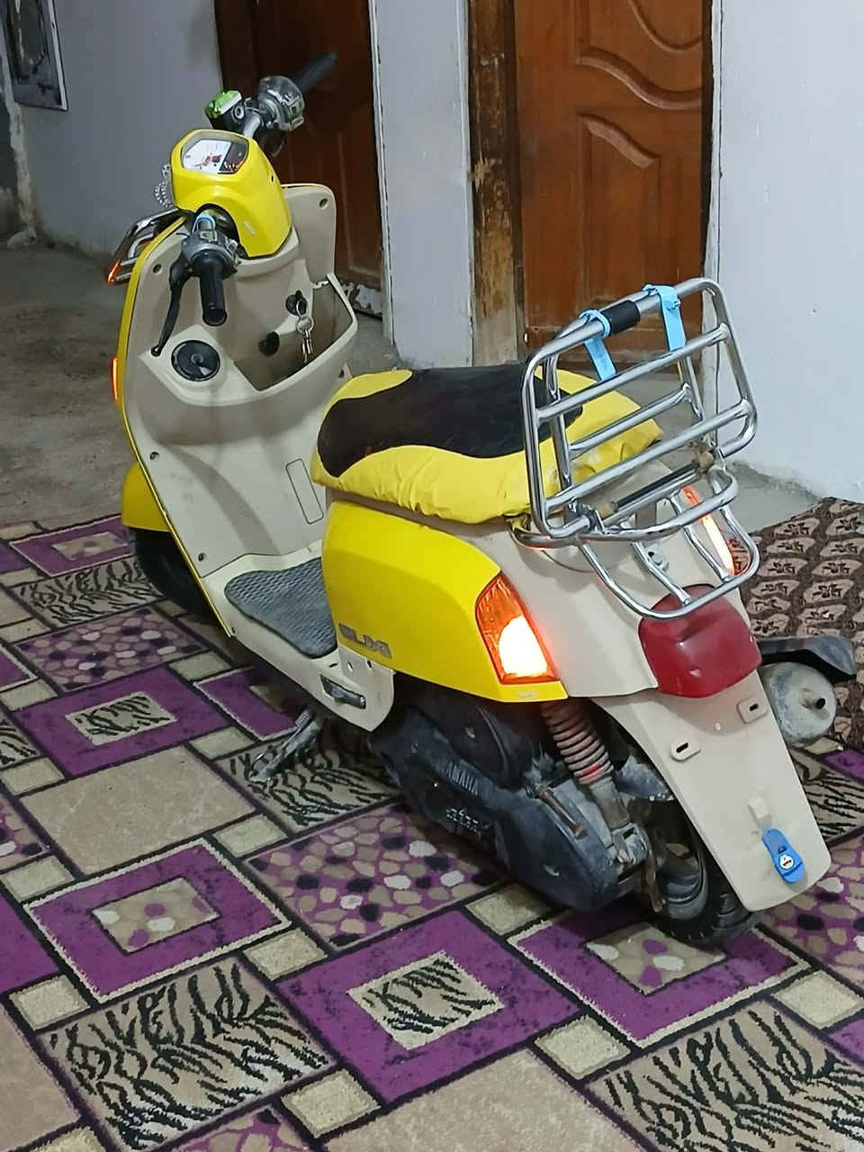 سلام عليكم دراجه للبيع منفيز مكاني بابل حله يم منتجع بابل اتصل عل رقم ***********
