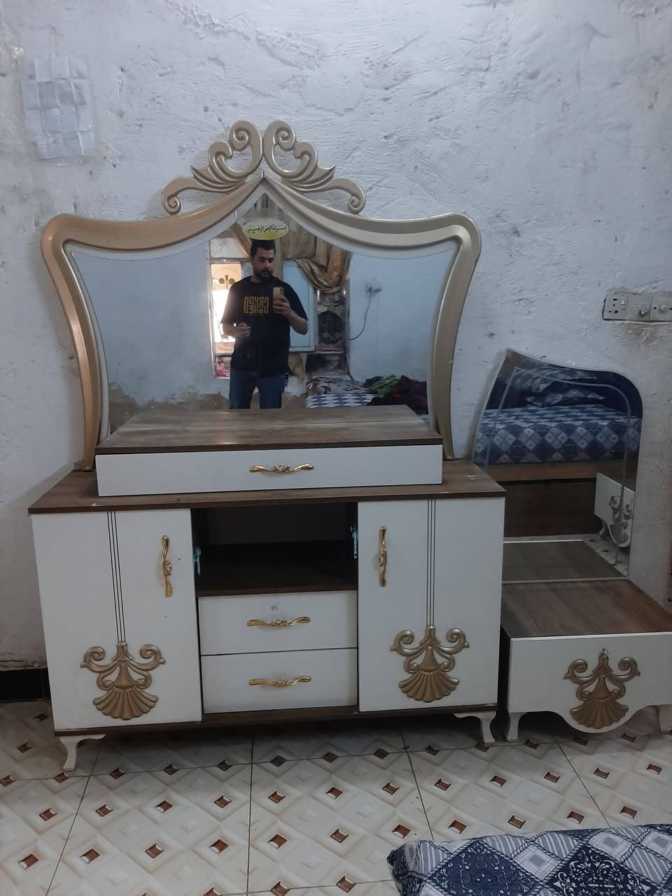 سلام عليكم غرفه تركيه درجه اولا مستعجل عله بيعته كلش نضيفه السعر 800 بيه مجال الاستفسار***********
